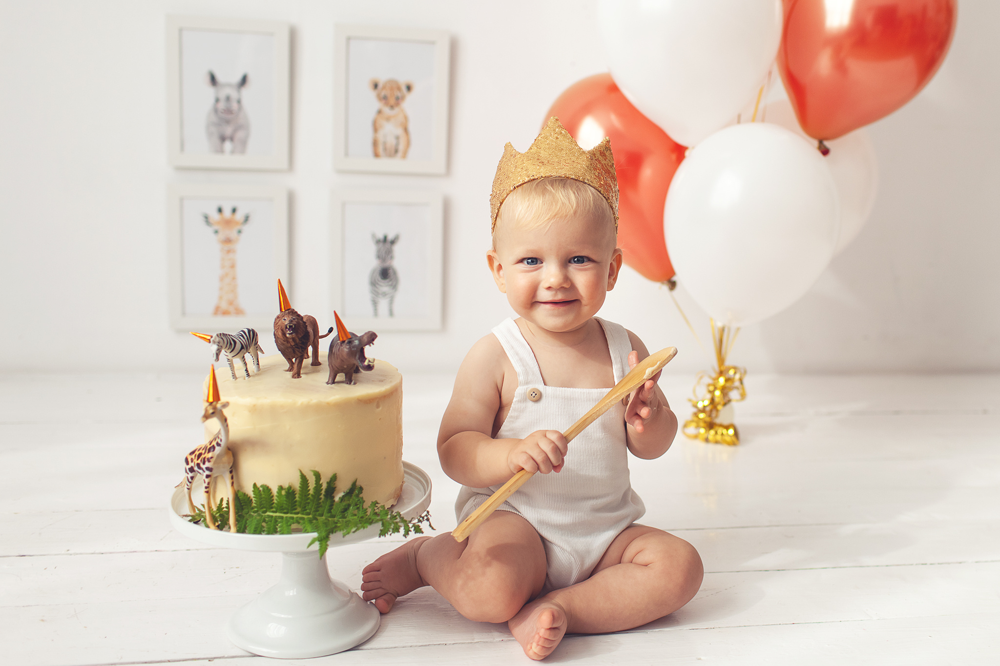 Когда тебя зовут Лев🦁, то и первый День рождения соответствующий🔥⠀Весь. Детский фотограф в Самаре