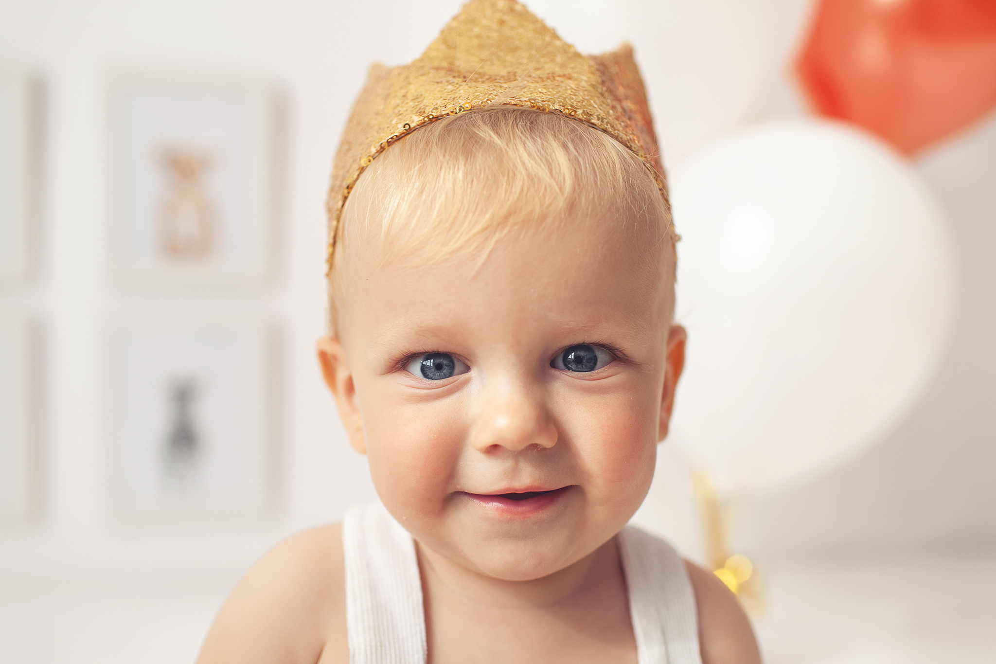 Когда тебя зовут Лев🦁, то и первый День рождения соответствующий🔥⠀Весь. Детский фотограф в Самаре