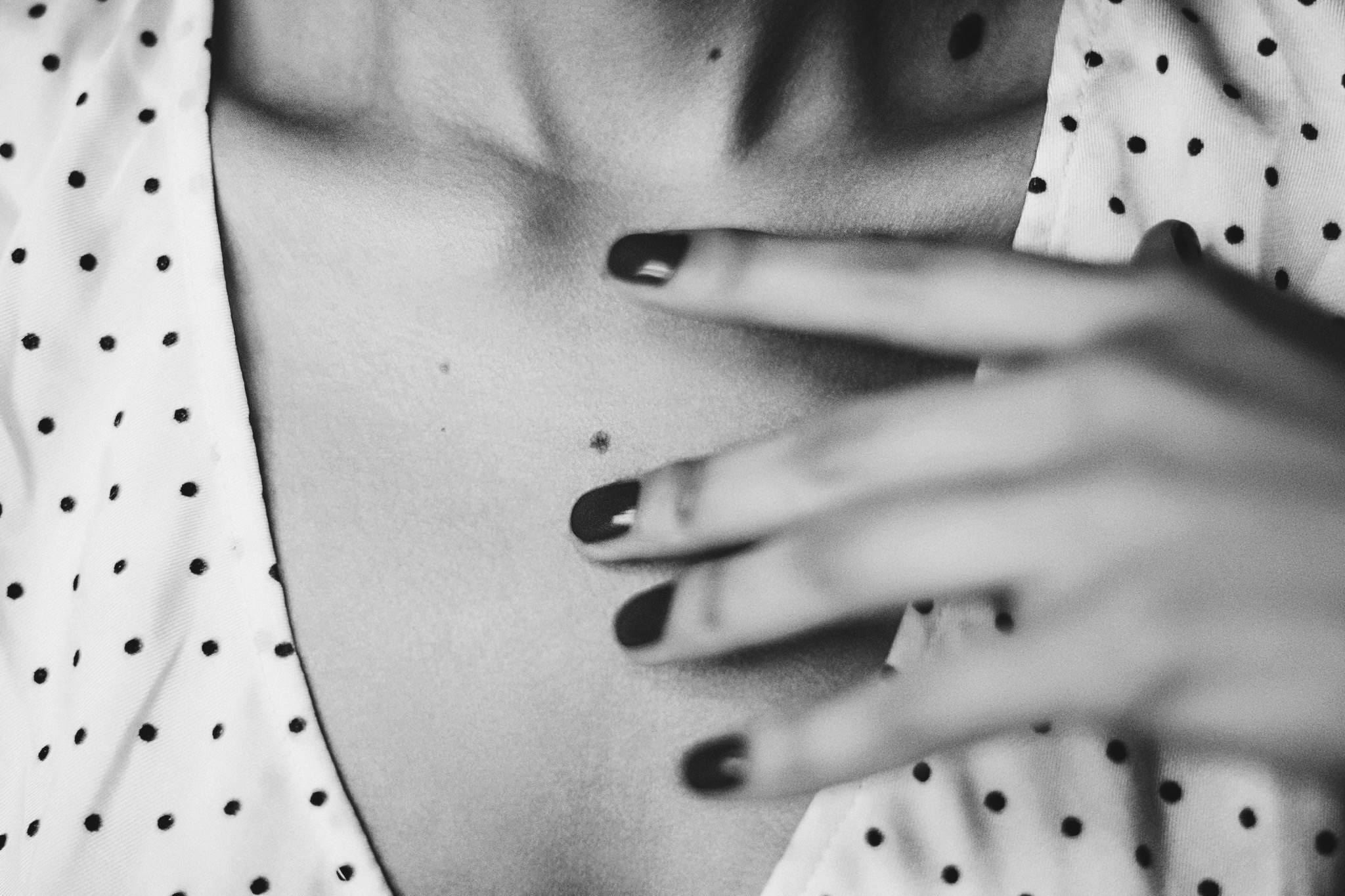 Контакты. Фотограф Надя Сапунова