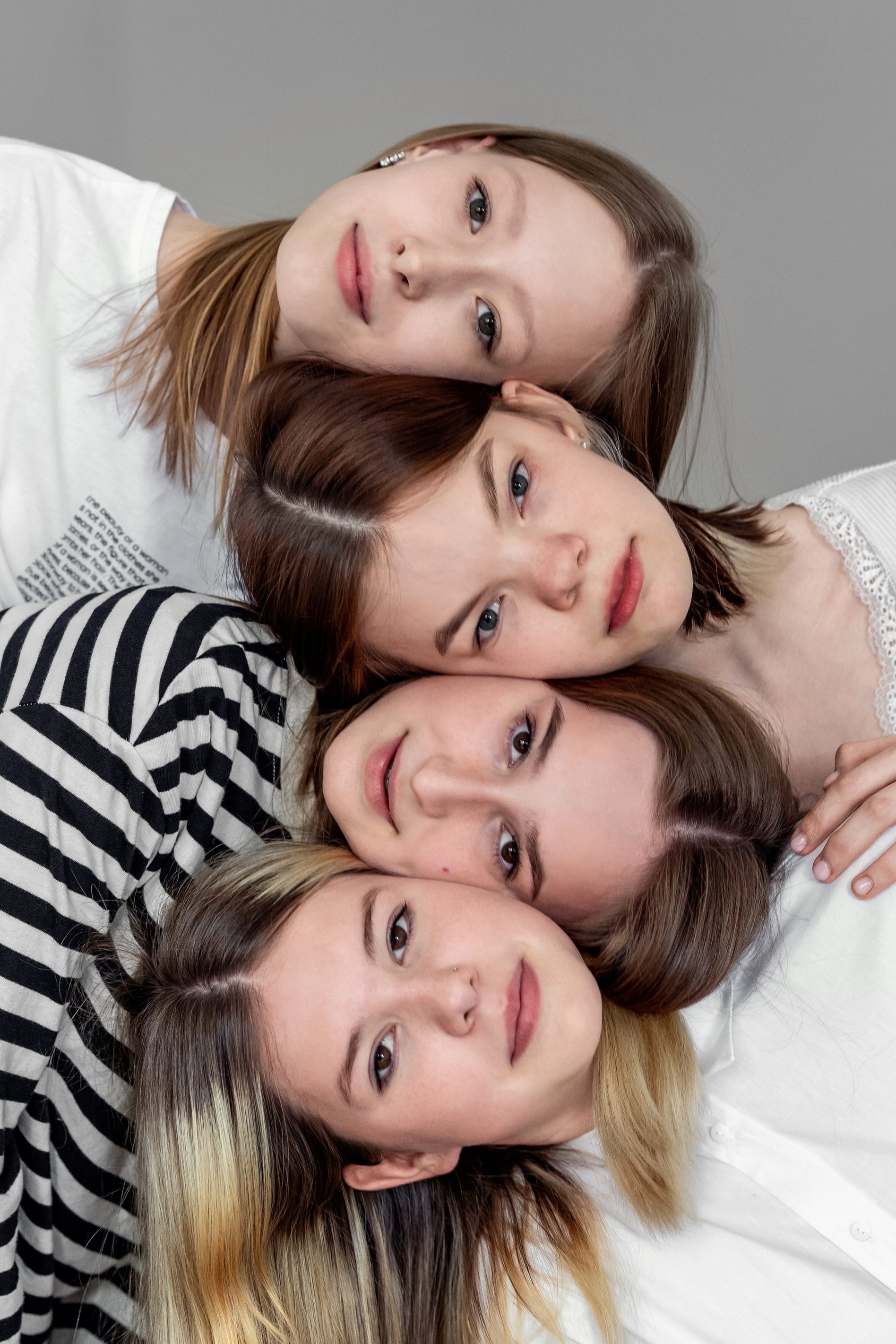 Современные школьные и выпускные альбомы в Москве и Подмосковье