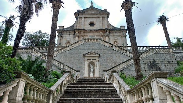 Photo shoot in the Church of the Blessed Virgin Mary (Bogorodica)