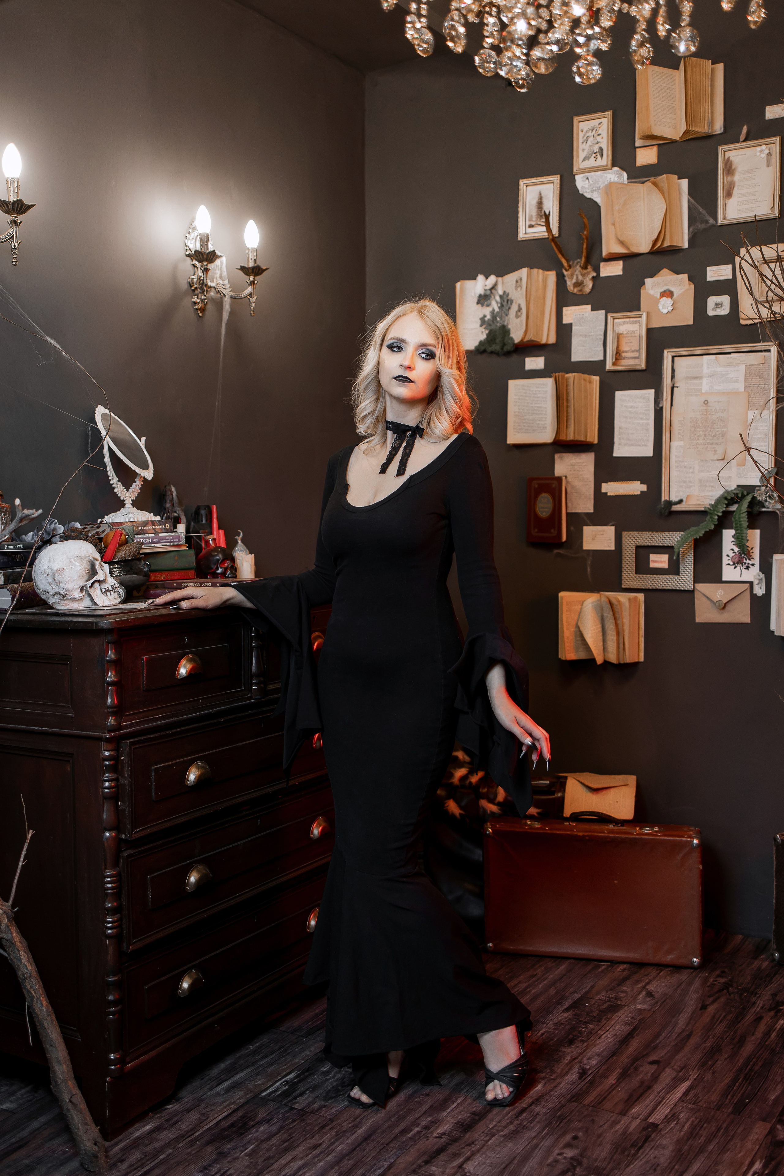 Готические образы. Интерьерная фотостудия Background в Омске