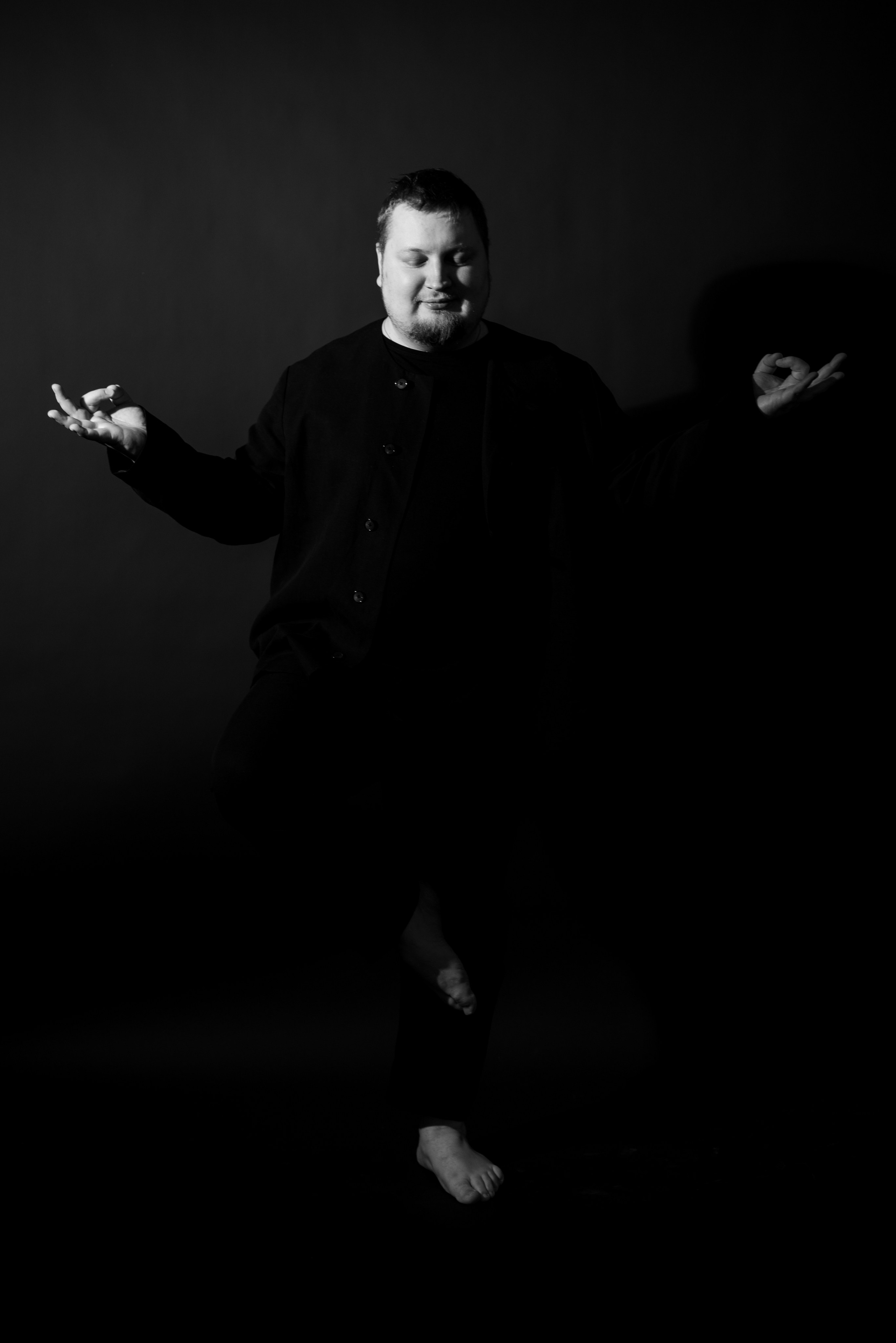 Кинорежиссёр Алексей Южаков. Фотосъемка и интервью. Фотограф в Тюмени Даша Михнова. Портреты, фотопроекты, фотодни