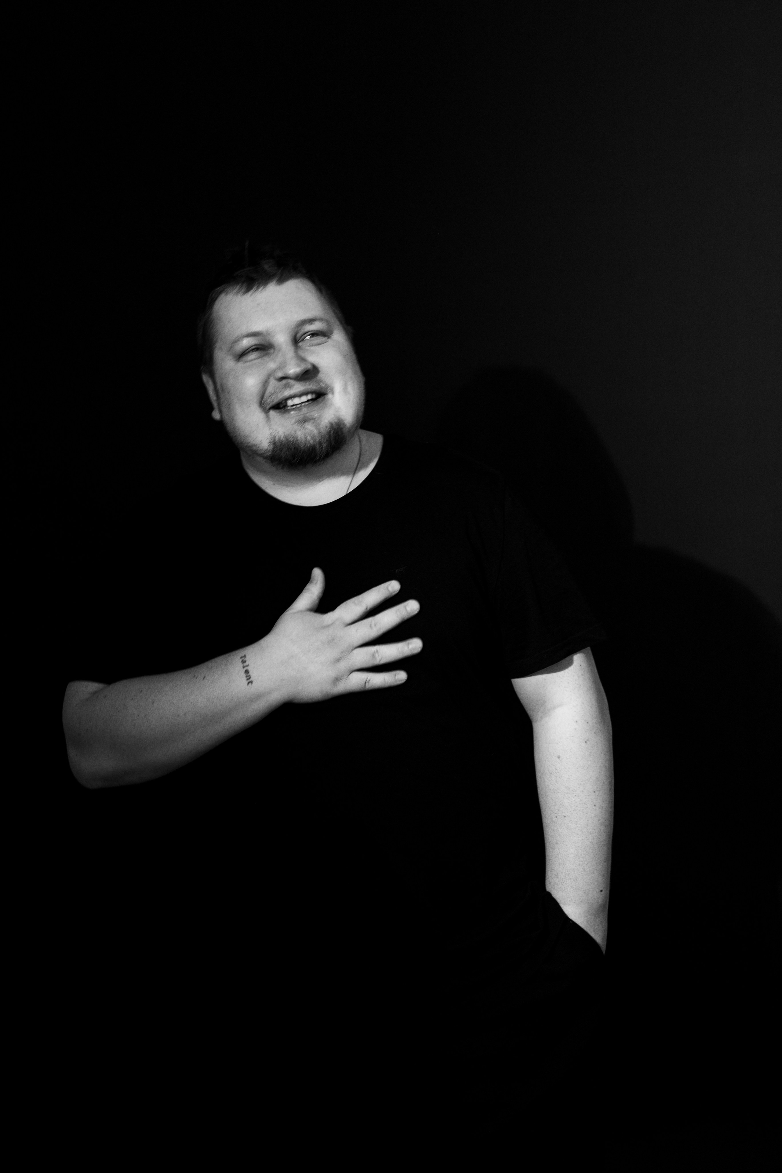 Кинорежиссёр Алексей Южаков. Фотосъемка и интервью. Фотограф в Тюмени Даша Михнова. Портреты, фотопроекты, фотодни