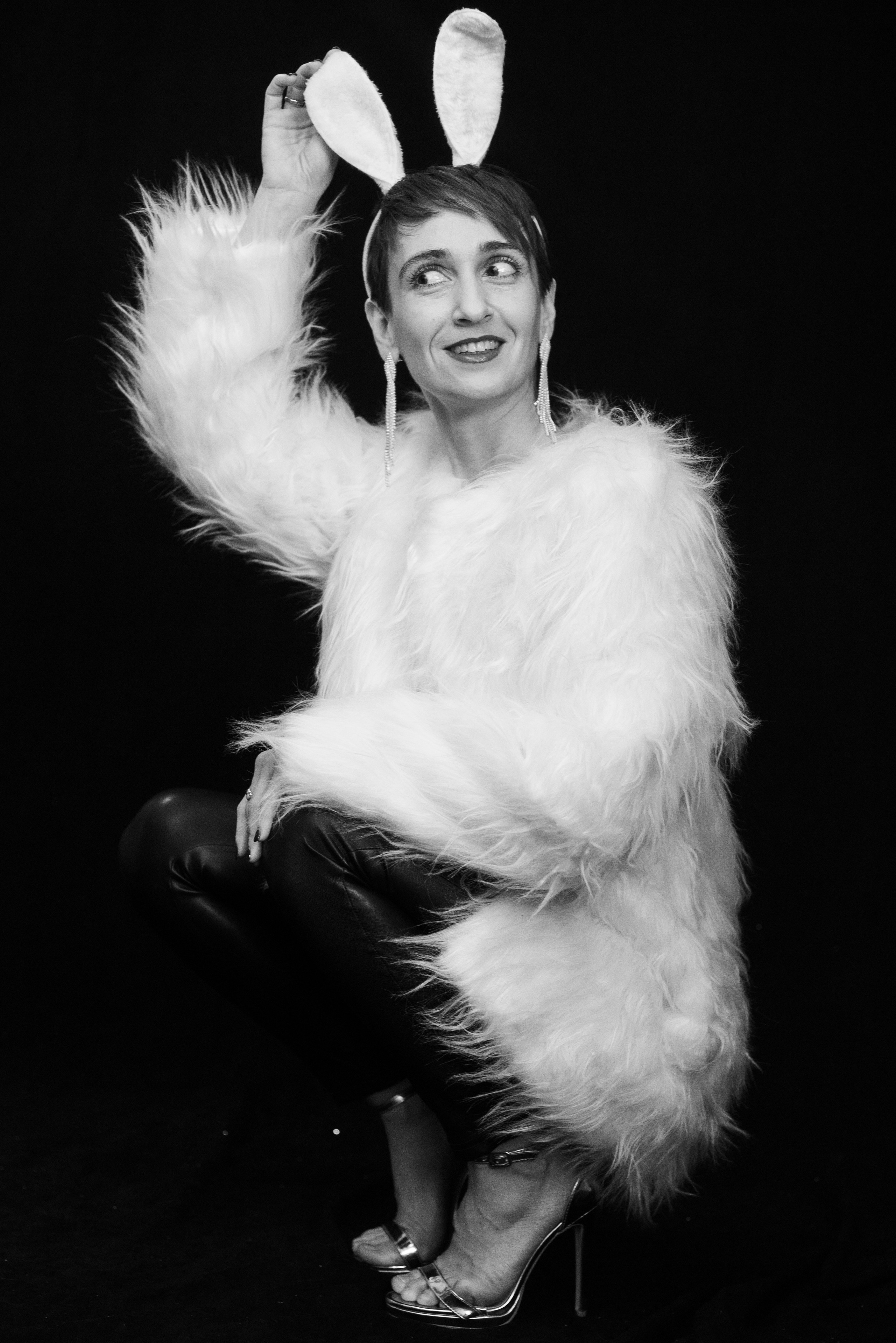 Писатель Наташа Корсак. Фотосъемка и интервью. Фотограф в Тюмени Даша Михнова. Портреты, фотопроекты, фотодни