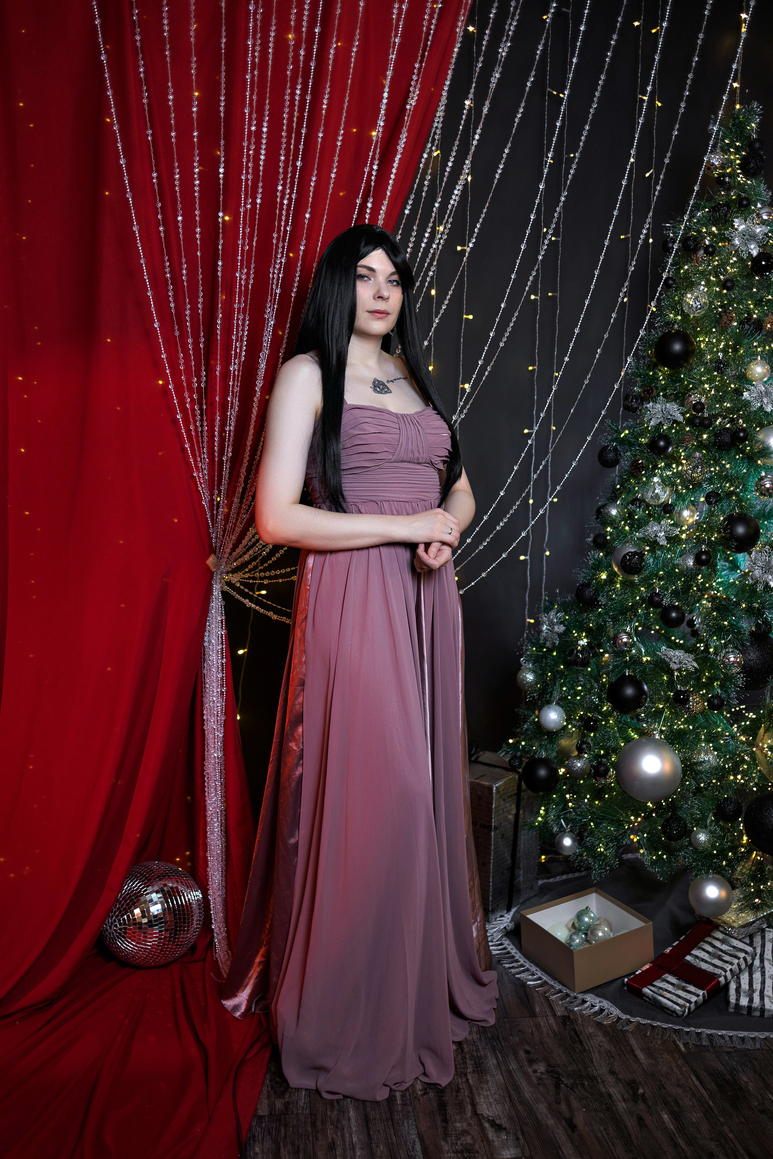 Новогодний период. Интерьерная фотостудия Background в Омске