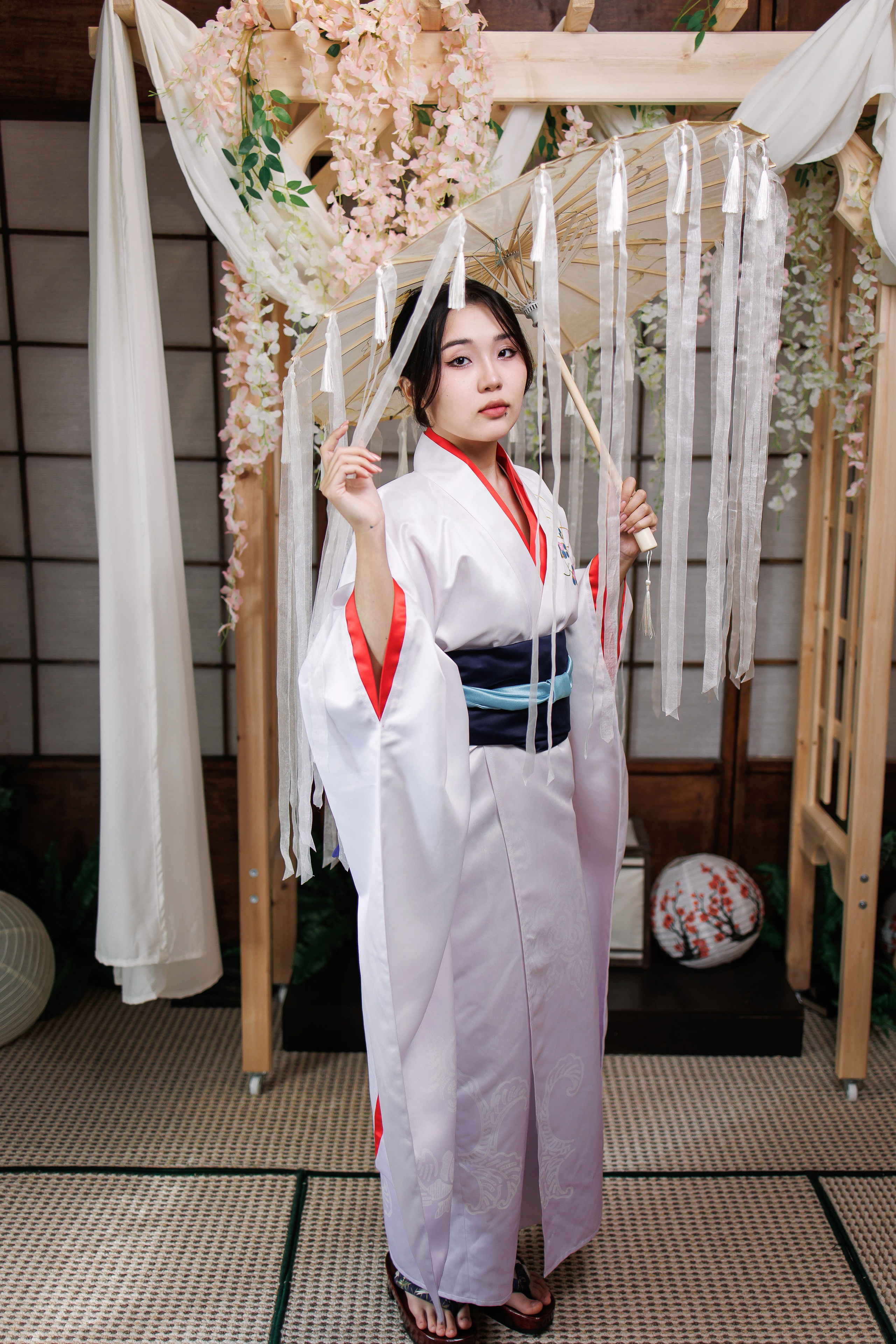 Кимоно и восточные образы. Интерьерная фотостудия Background в Омске