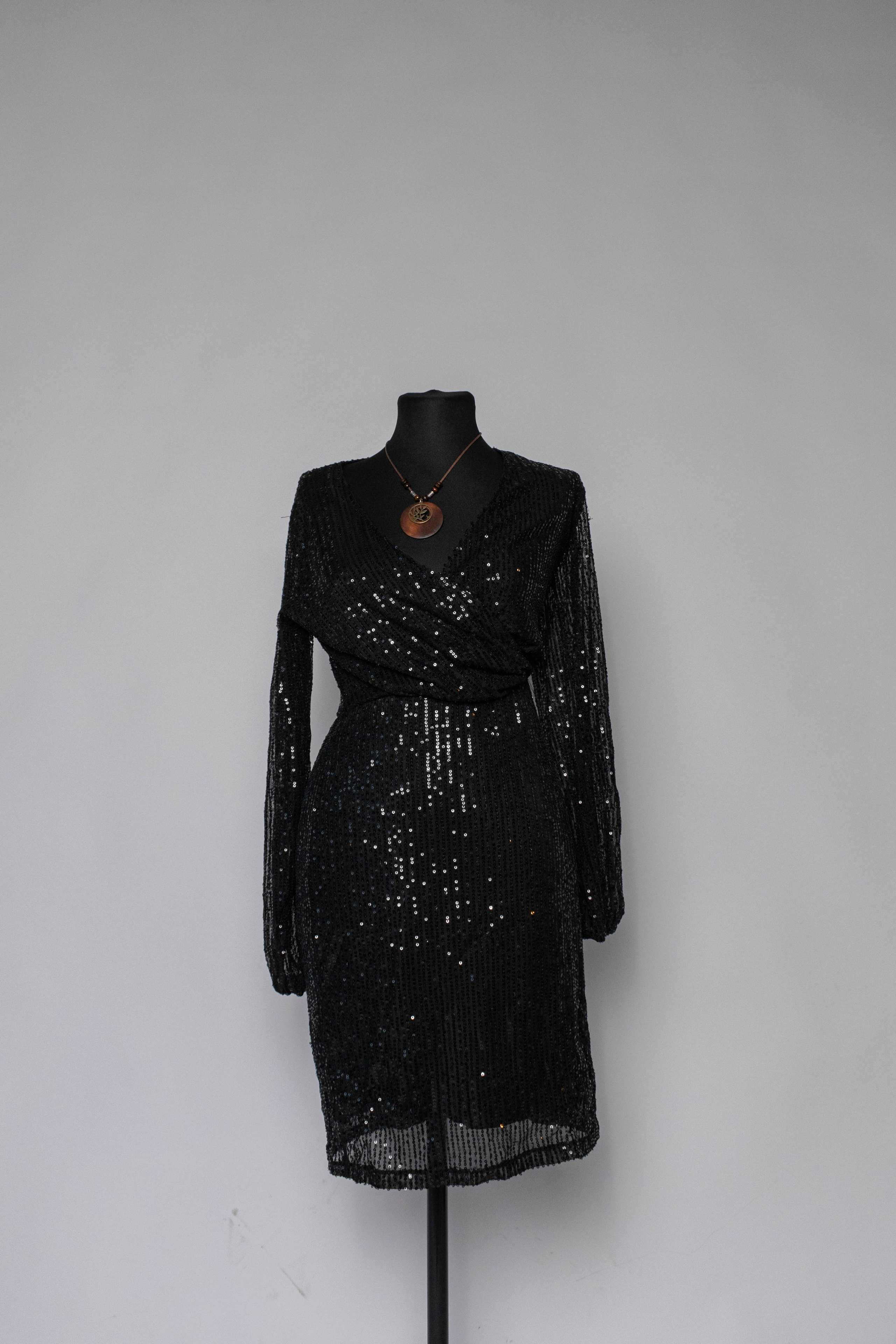 Новогодний период. Интерьерная фотостудия Background в Омске