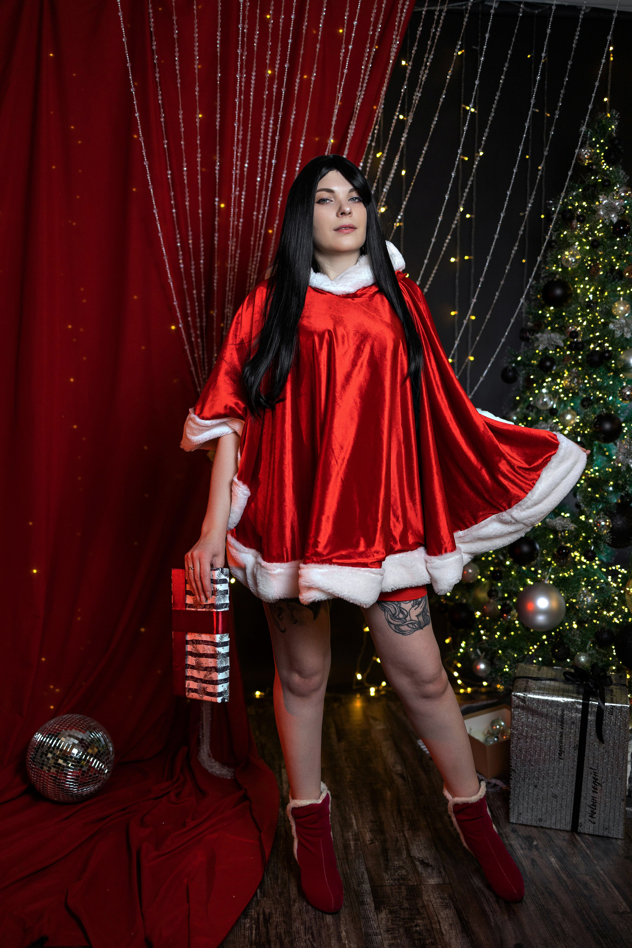 Новогодний период. Интерьерная фотостудия Background в Омске