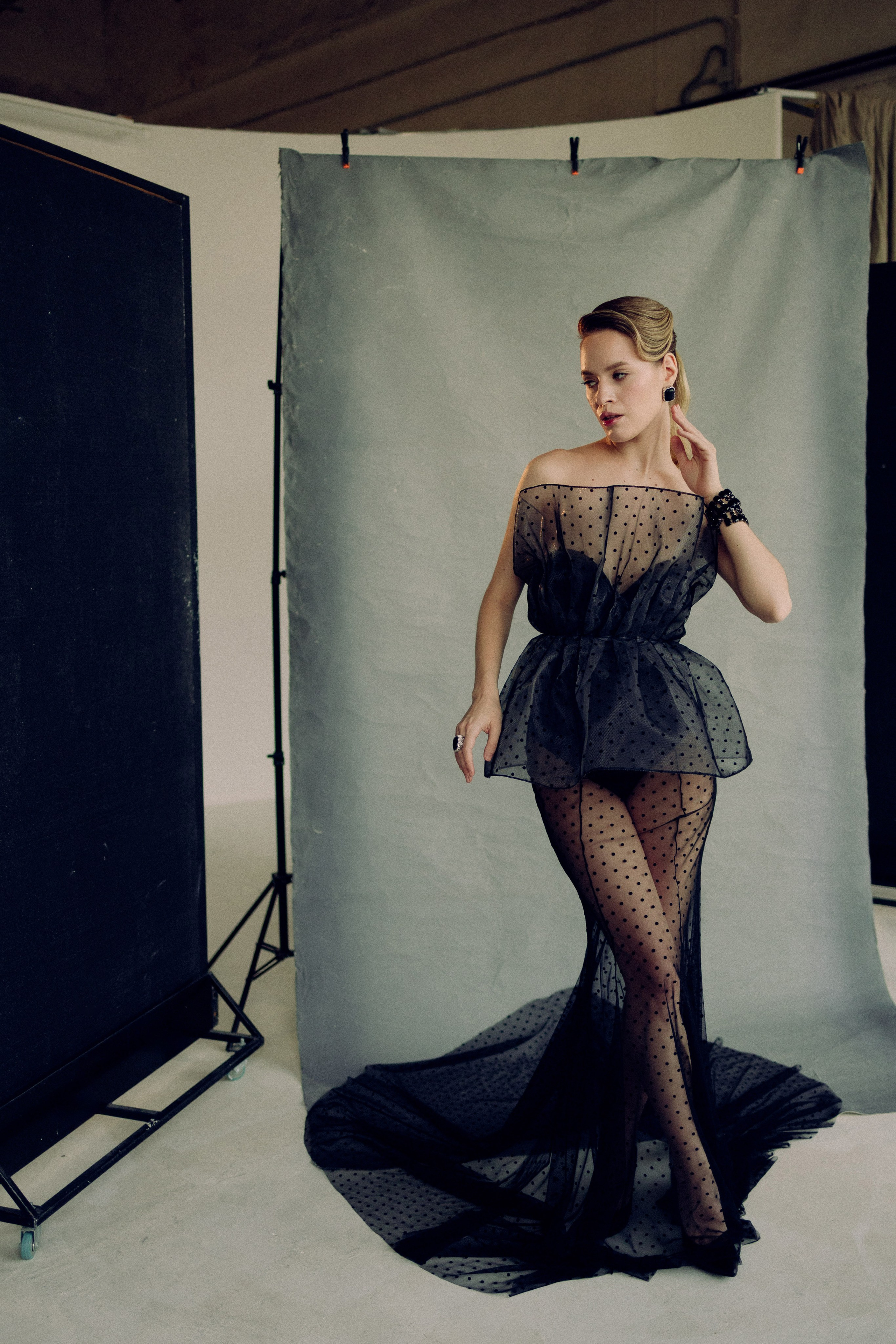 ВЕЧЕРНИЕ И КОКТЕЙЛЬНЫЕ ПЛАТЬЯ. Модельер Евгений Бременев