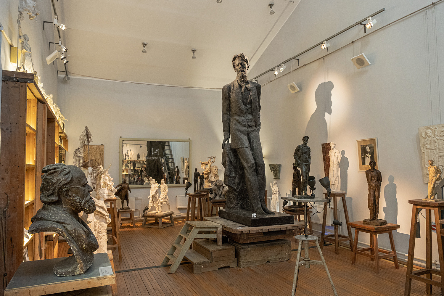 Мастерская скульптора. Фотограф и искусствовед в Туле и Санкт-Петербурге Нелли Некрасова