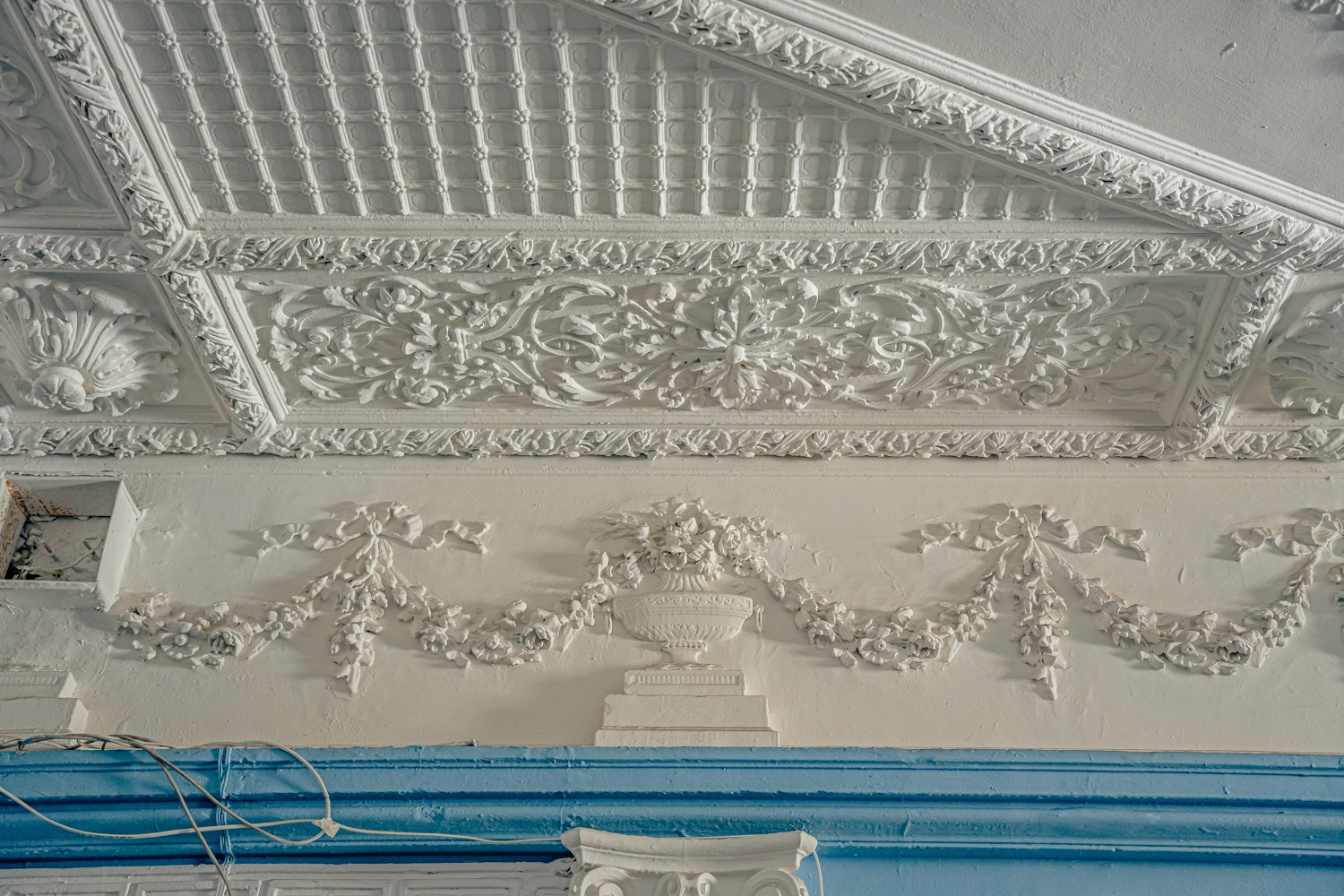 Новогодняя парадная. Фотограф и искусствовед в Туле и Санкт-Петербурге Нелли Некрасова