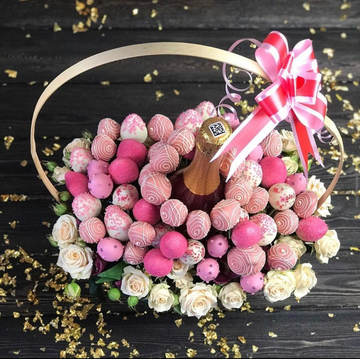 Композиции с цветами. Клубника в шоколаде в Сургуте