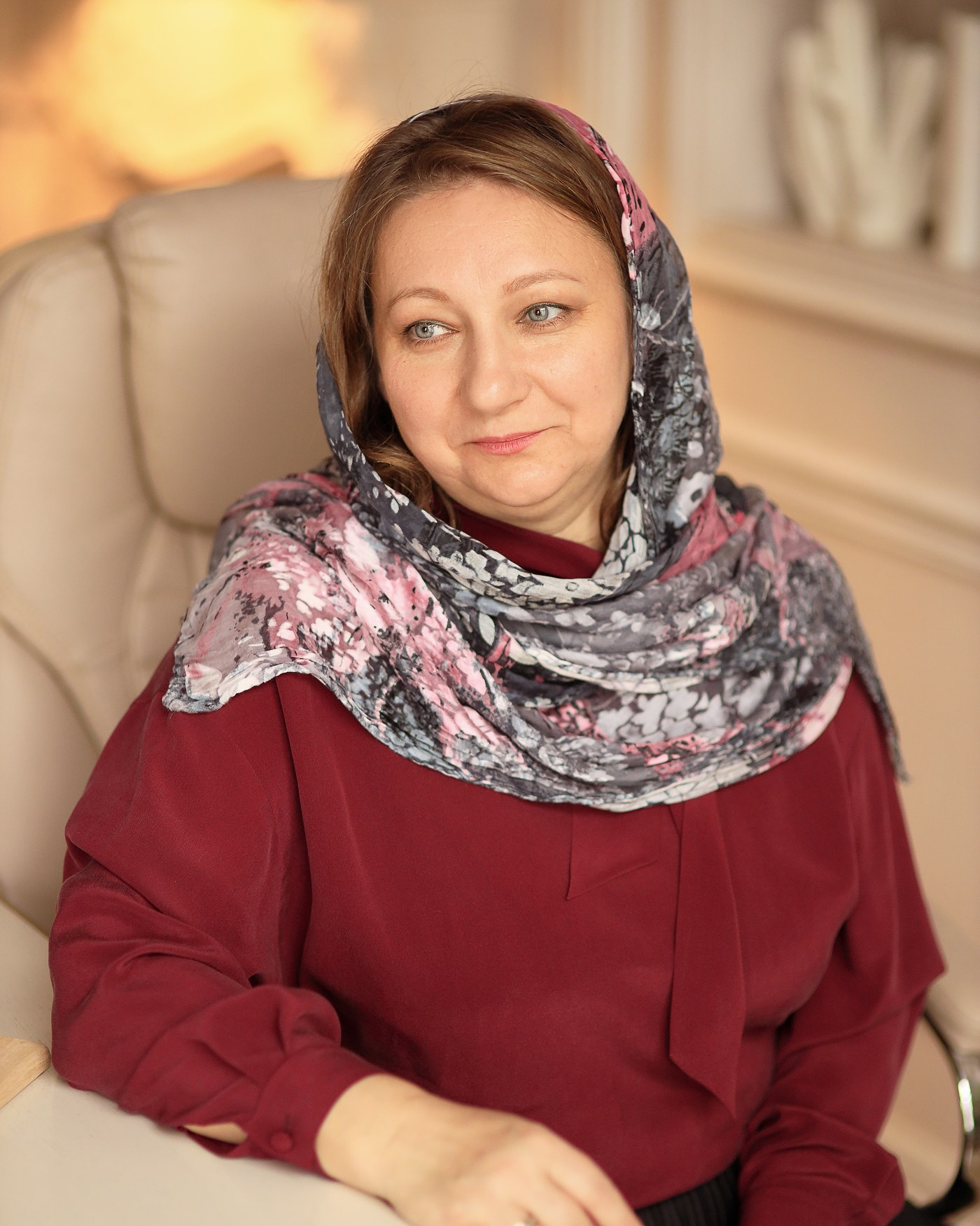 Кейс: как создать визуальный контент для эксперта, который не знает чего хочет — личный бренд психолога. Профессиональный фотограф в Москве. Елена Шуваева