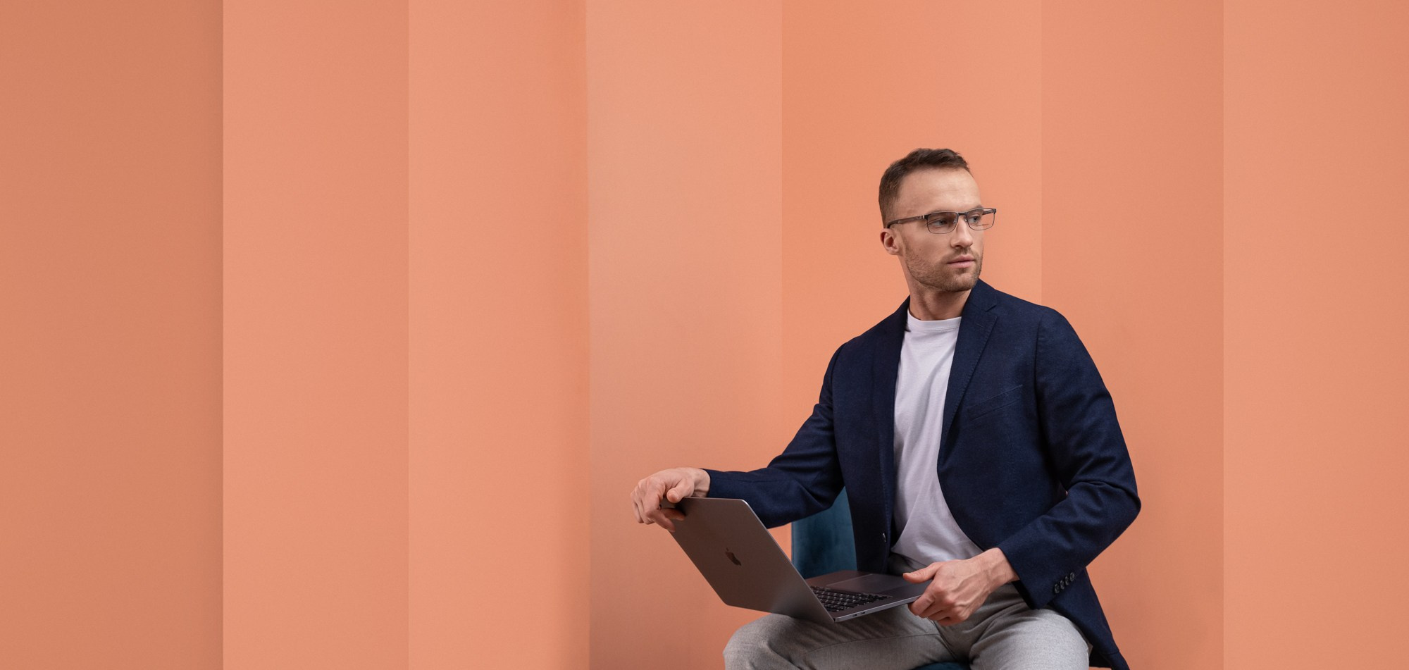 Skillbox. Реклама. Дима Меткин. Фотограф и режиссер (Москва)