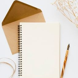 Контакты. Выпускные альбомы. Предметная и контент съёмка. Фотостудия Klass