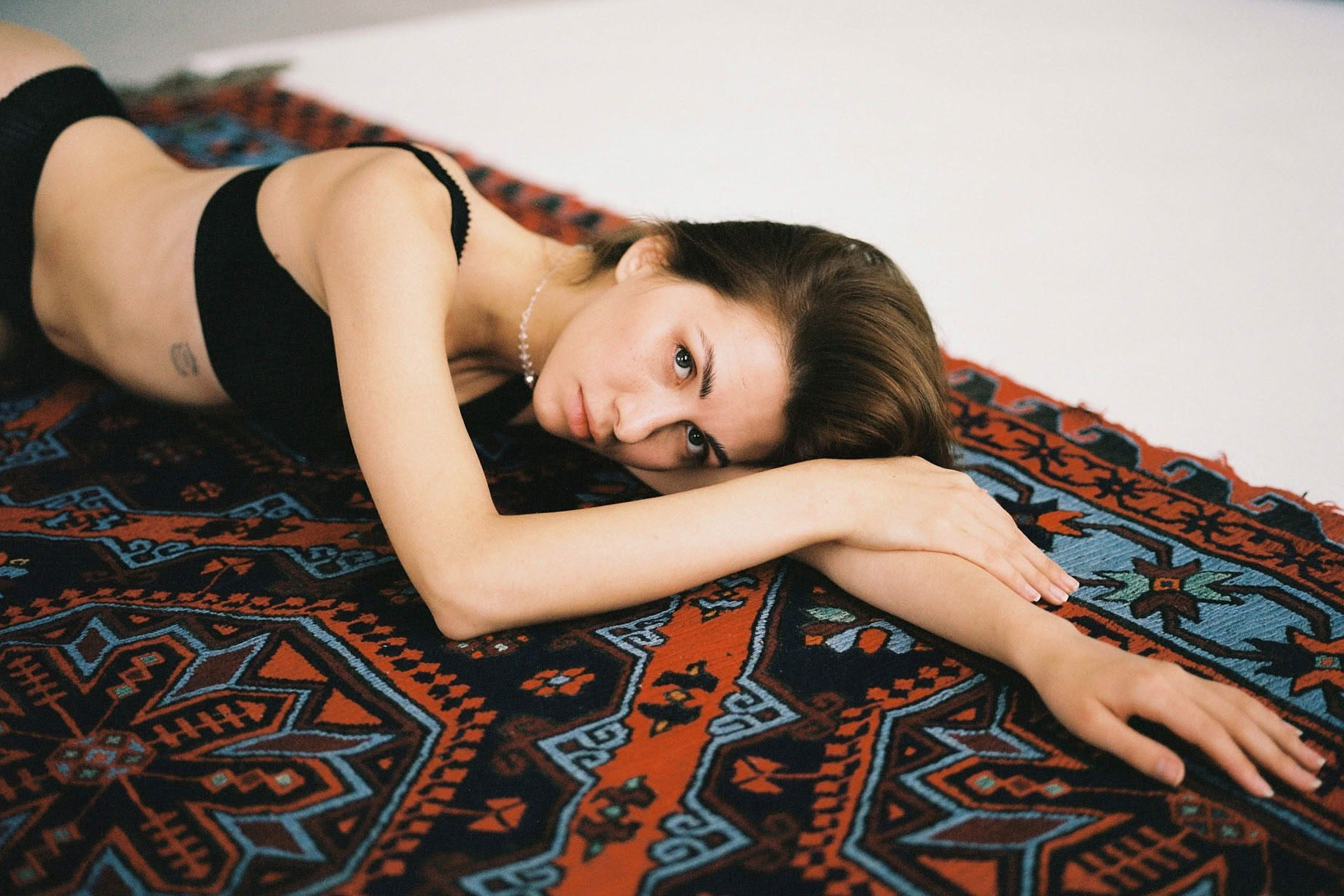 Портретная фотосессия в Петербурге, атмосферная съёмка в естественном свете