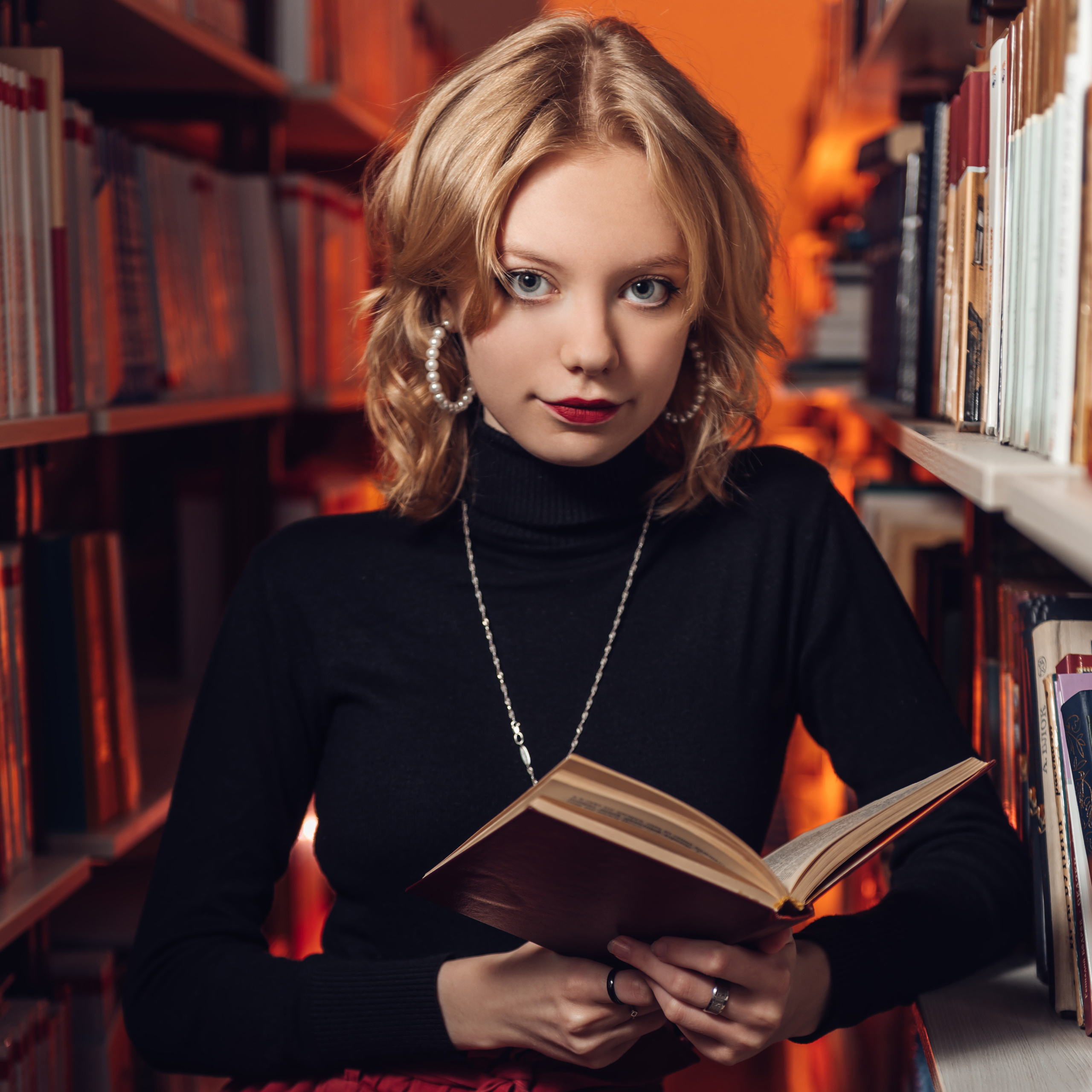 Альбомы/Стоимость. Современные выпускные альбомы в Новосибирске