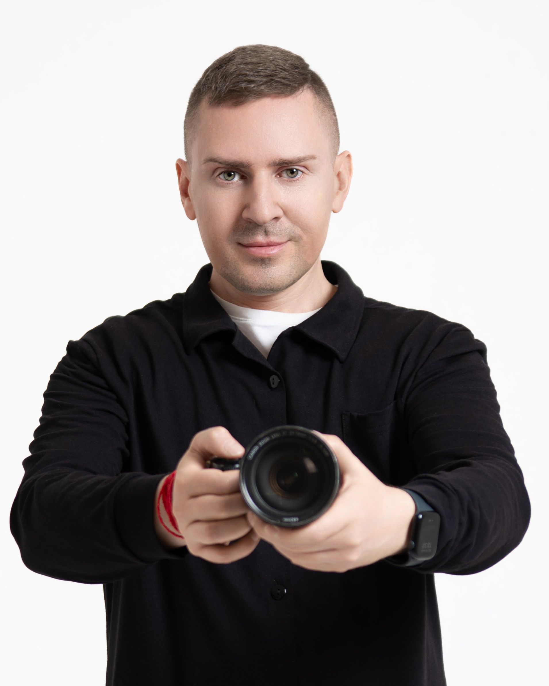 Контакты. Портретный фотограф в Москве Артем Венглинский