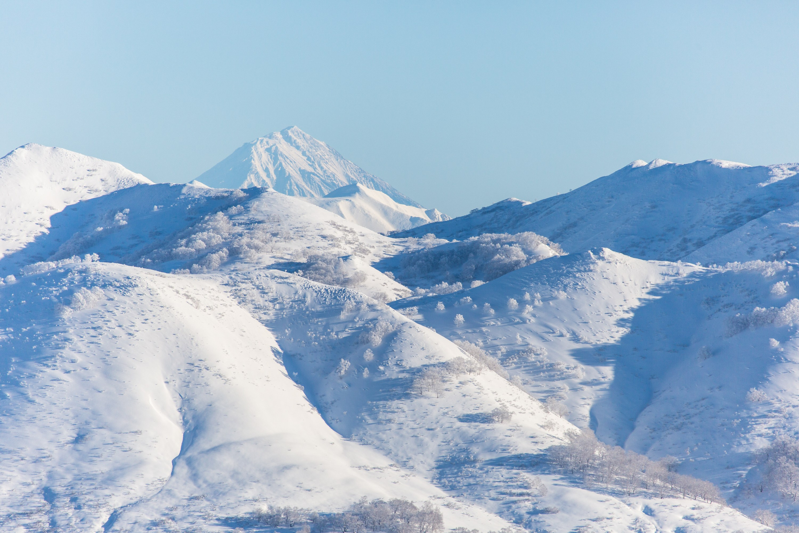 Ски-тур и бэккантри на Камчатке — восхождения и спуски среди вулканов. Время Камчатки: чтобы найти свой путь, нужно скорость умножить на время