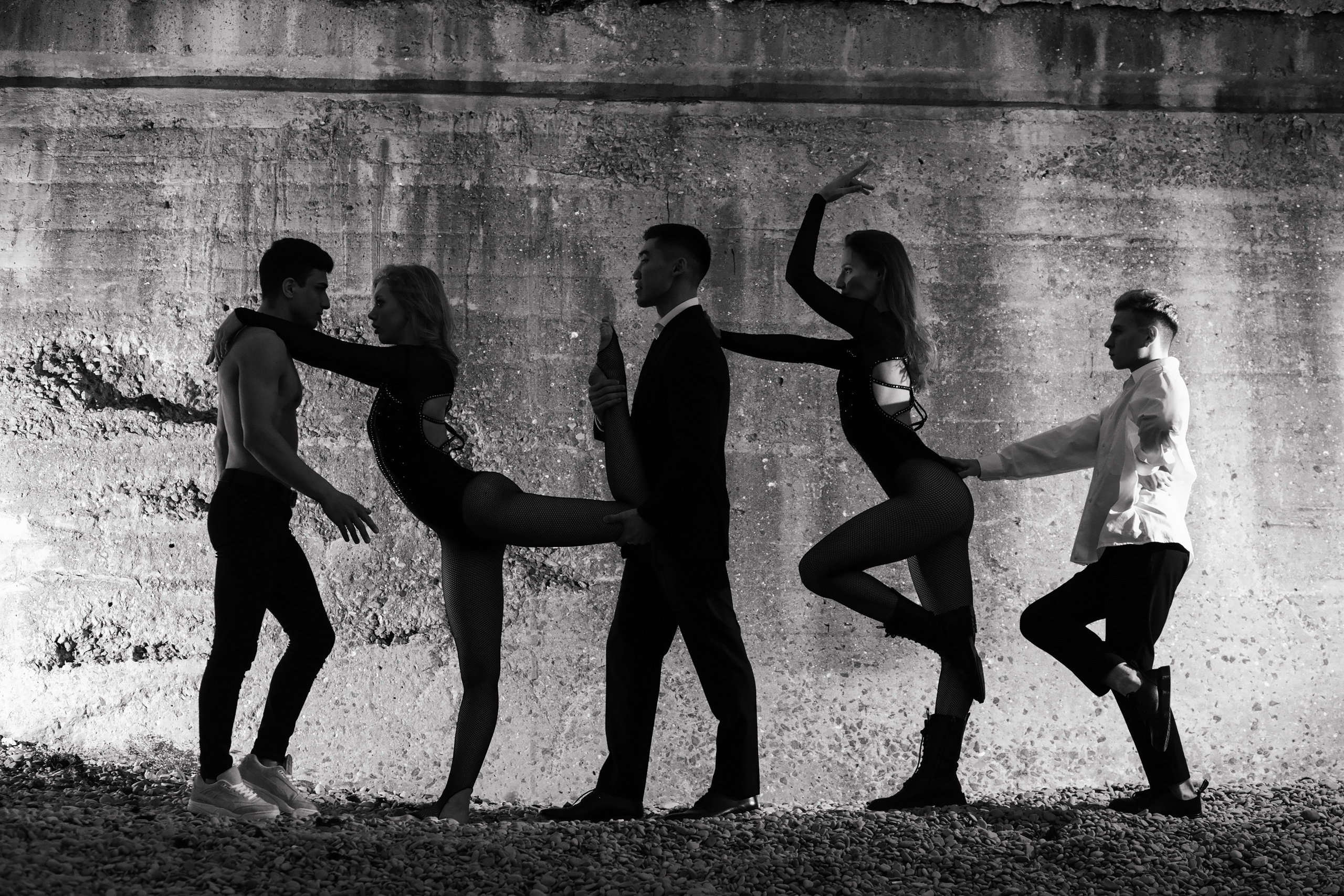 Акробаты Ptizzashow г. Ялта. Свадебный фотограф ростов-на-Дону / Сочи / Москва