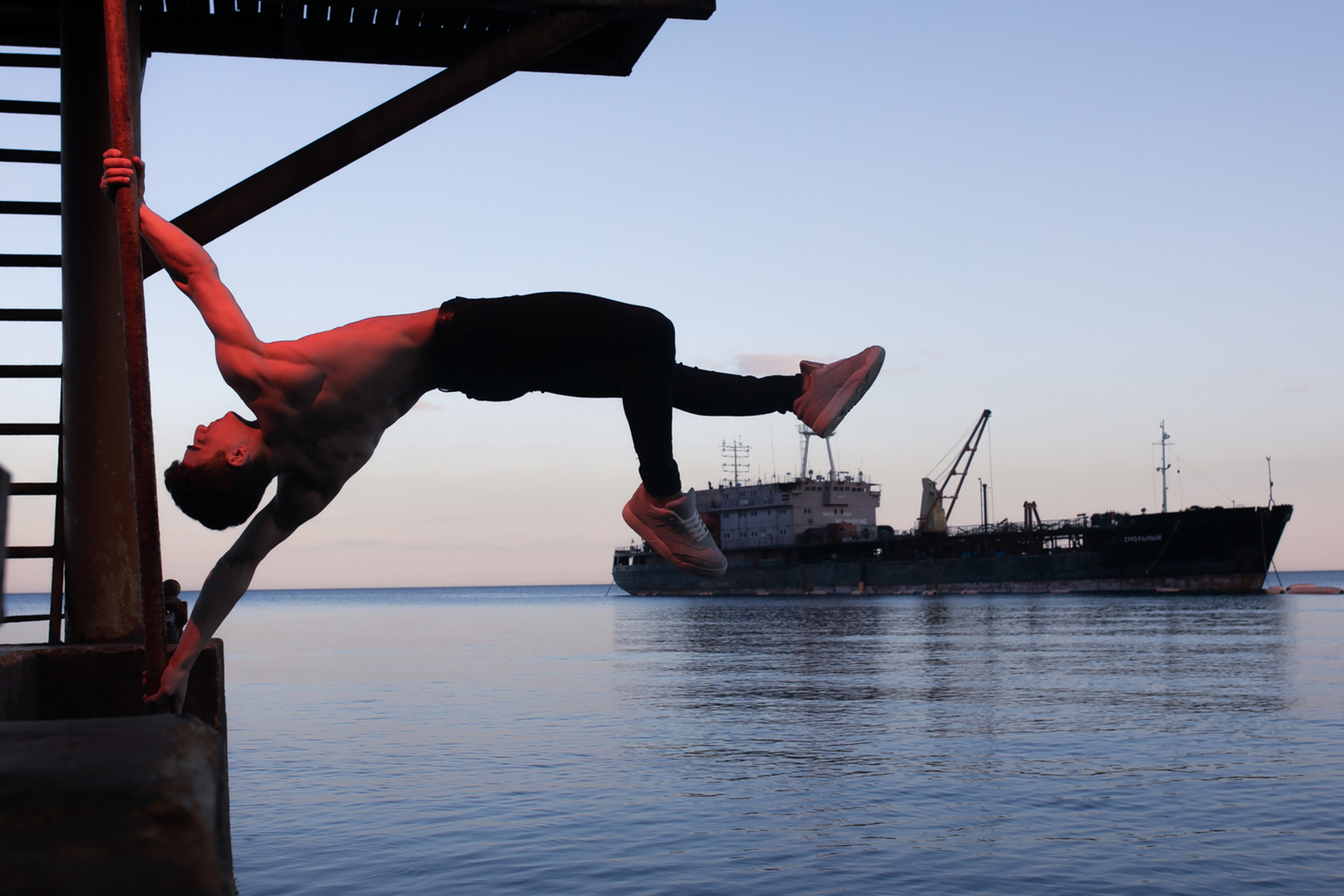 Акробаты Ptizzashow г. Ялта. Свадебный фотограф ростов-на-Дону / Сочи / Москва