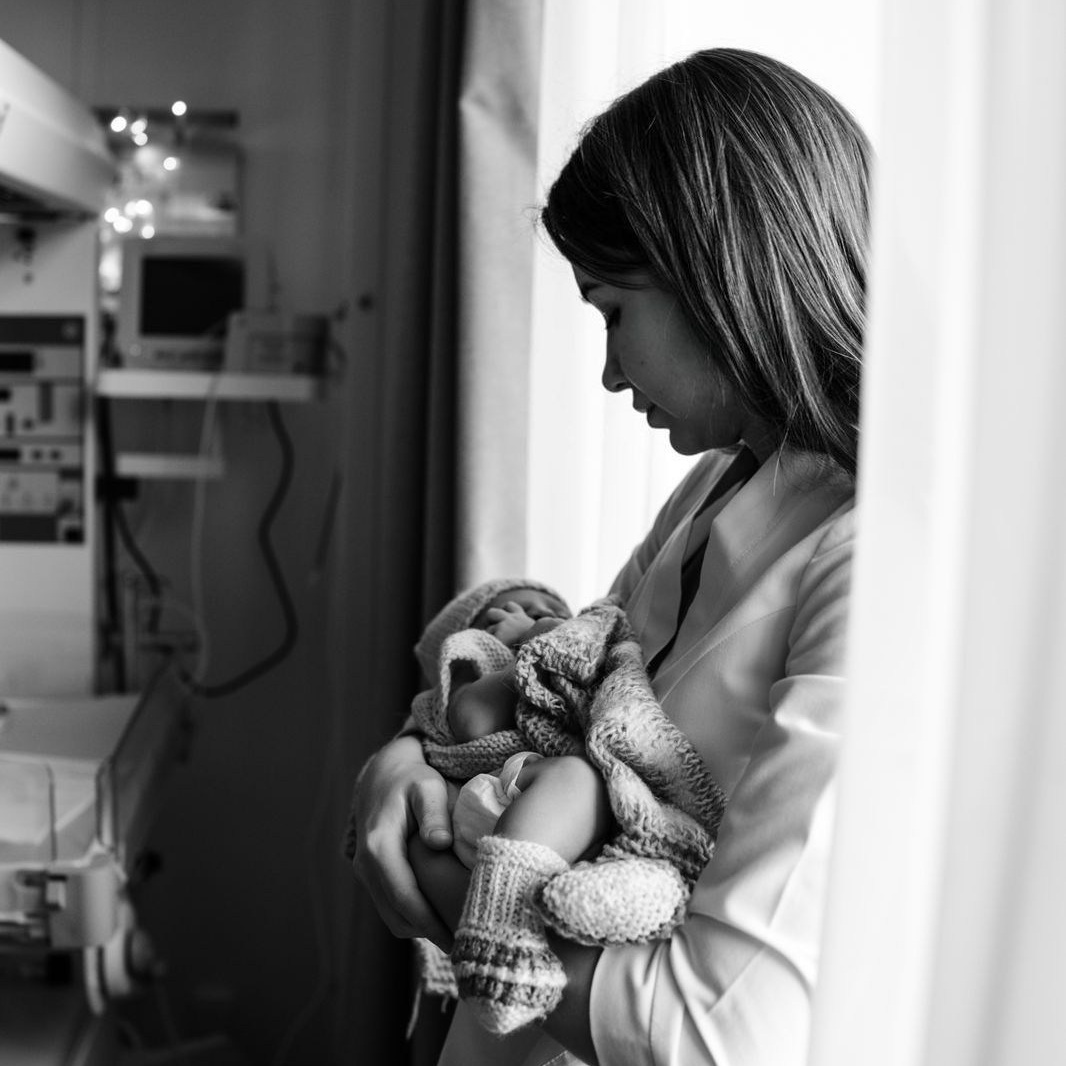 роды в Москве , сопровождение , акушерка 