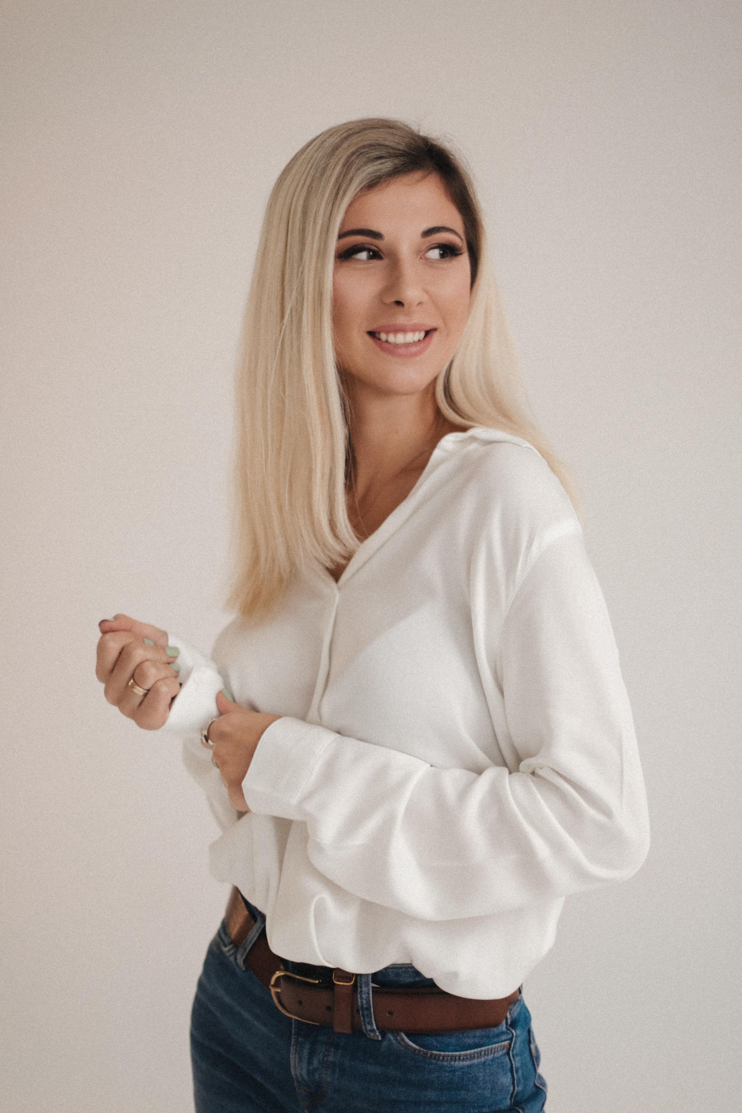 Контакты. Фотограф Елизавета Миронова