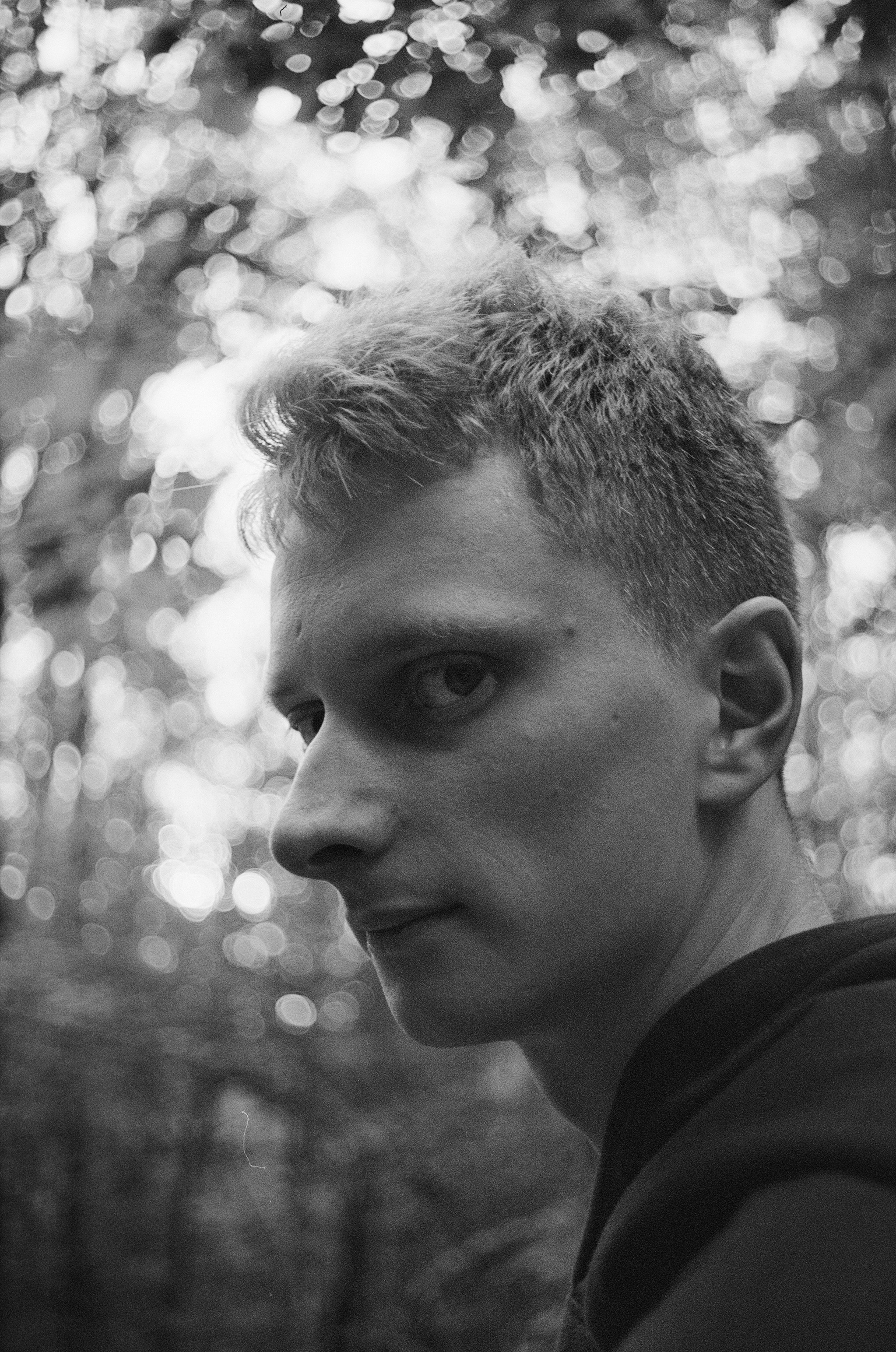 Капли света на твоей майке. Фотограф · barwarm35mm · Москва