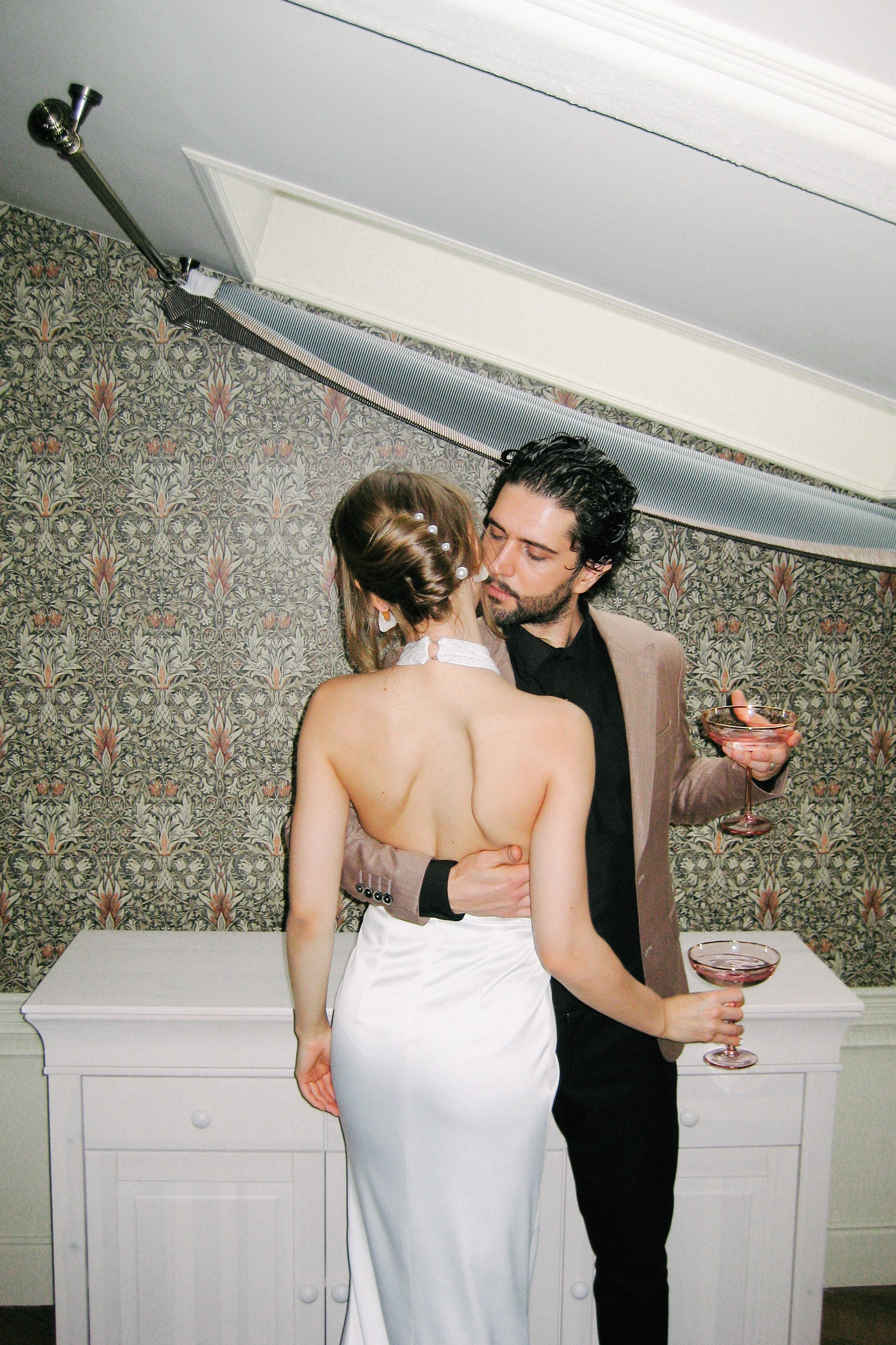 Свадебный фотограф, сборы в отеле, утро невесты. Отель свадьба Москва