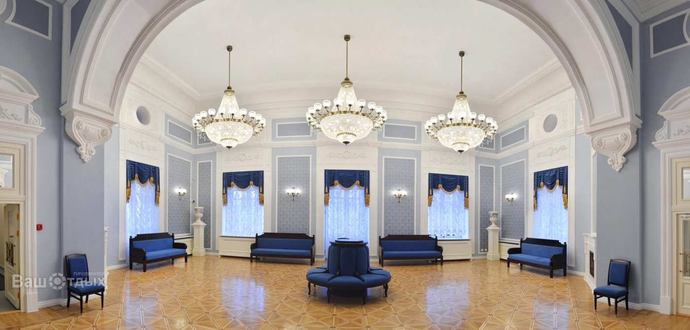 Топ локаций Минска для свадебной прогулки в дождь. Свадебный и портретный фотограф в Минске Наташа Каракулова