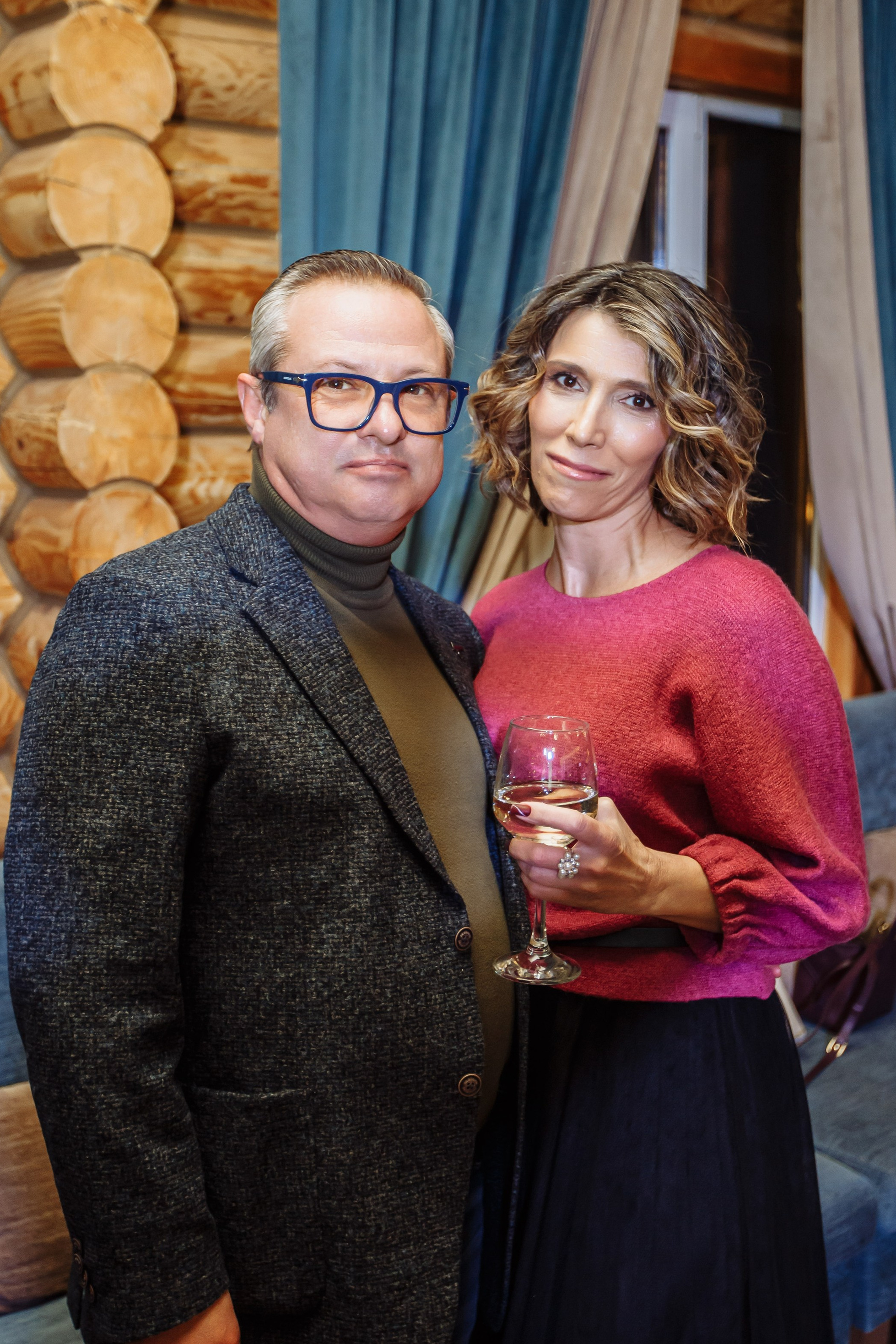 Портрет юбиляров в свой праздник, фотограф и он же видеограф, фильм с классным звуком, смотреть по ссылке ниже