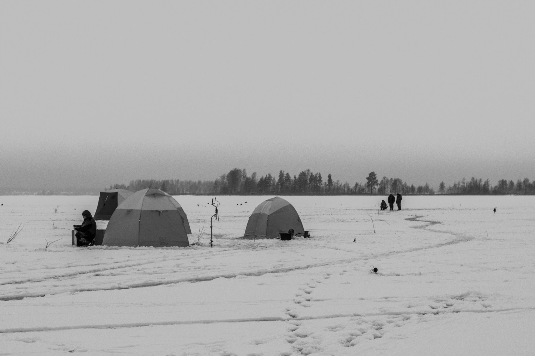 Winter in Vyshny Volochyok – Artistic Photography of Snowy Landscapes