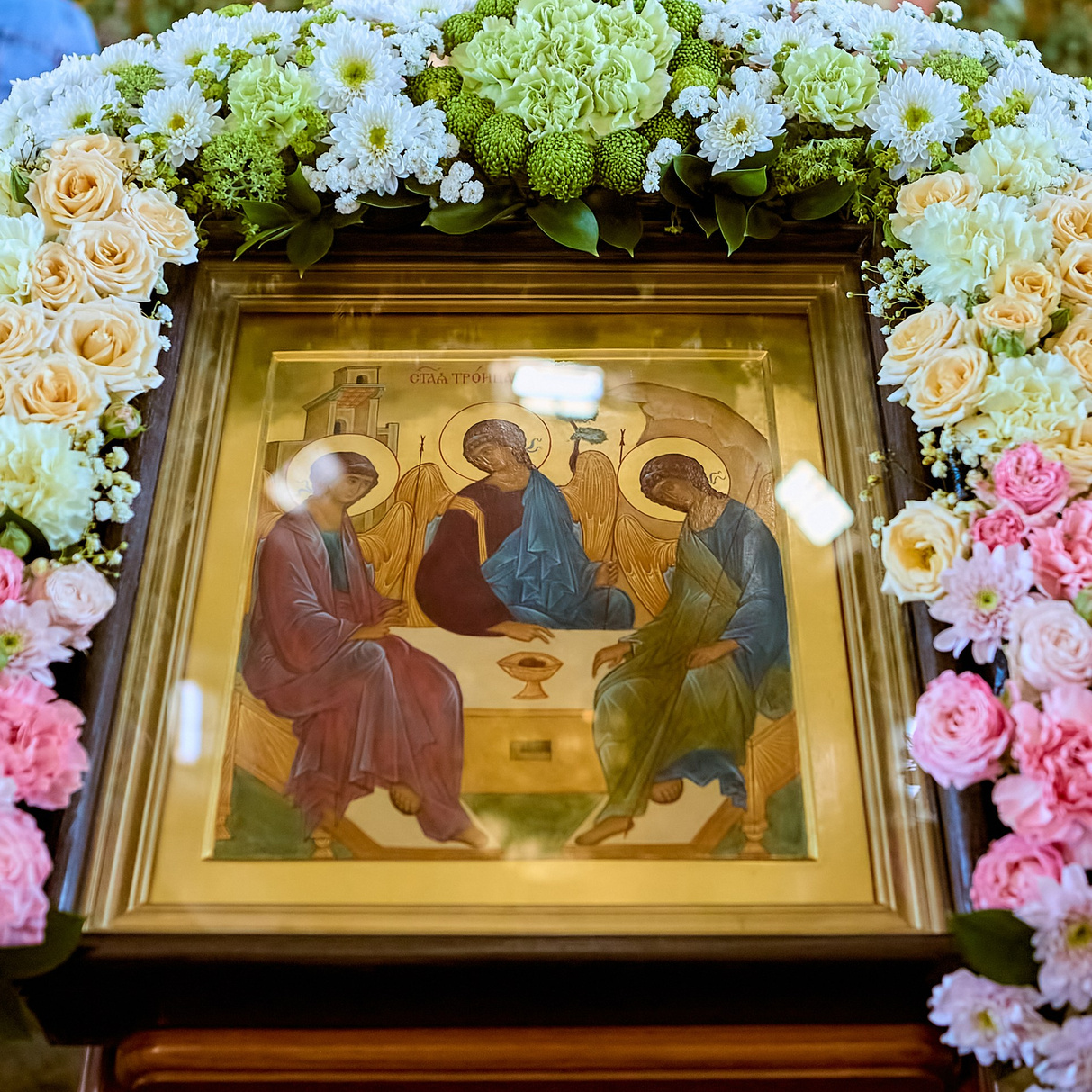 Фотографии праздничный служб чтимых в церкви