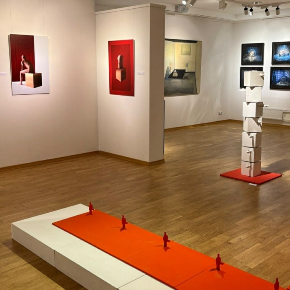 Exhibitions. Фотограф Женя Грош в Москве