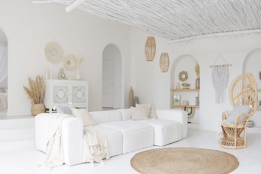  Зал Убуд Роскошный зал в стиле бохо. Каждая моя съёмка в этом вызывает дикий восторг Расположен около м. Нагорная Название фотостудии Mimika