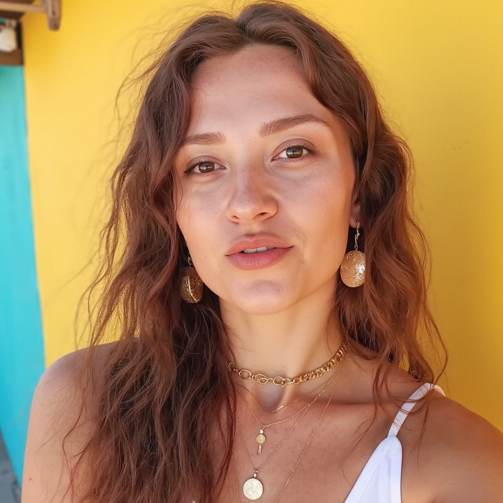 Фотограф Красноярск съемки лавстори, фотосессия в студии, портретная съемка, творческие фотосессии