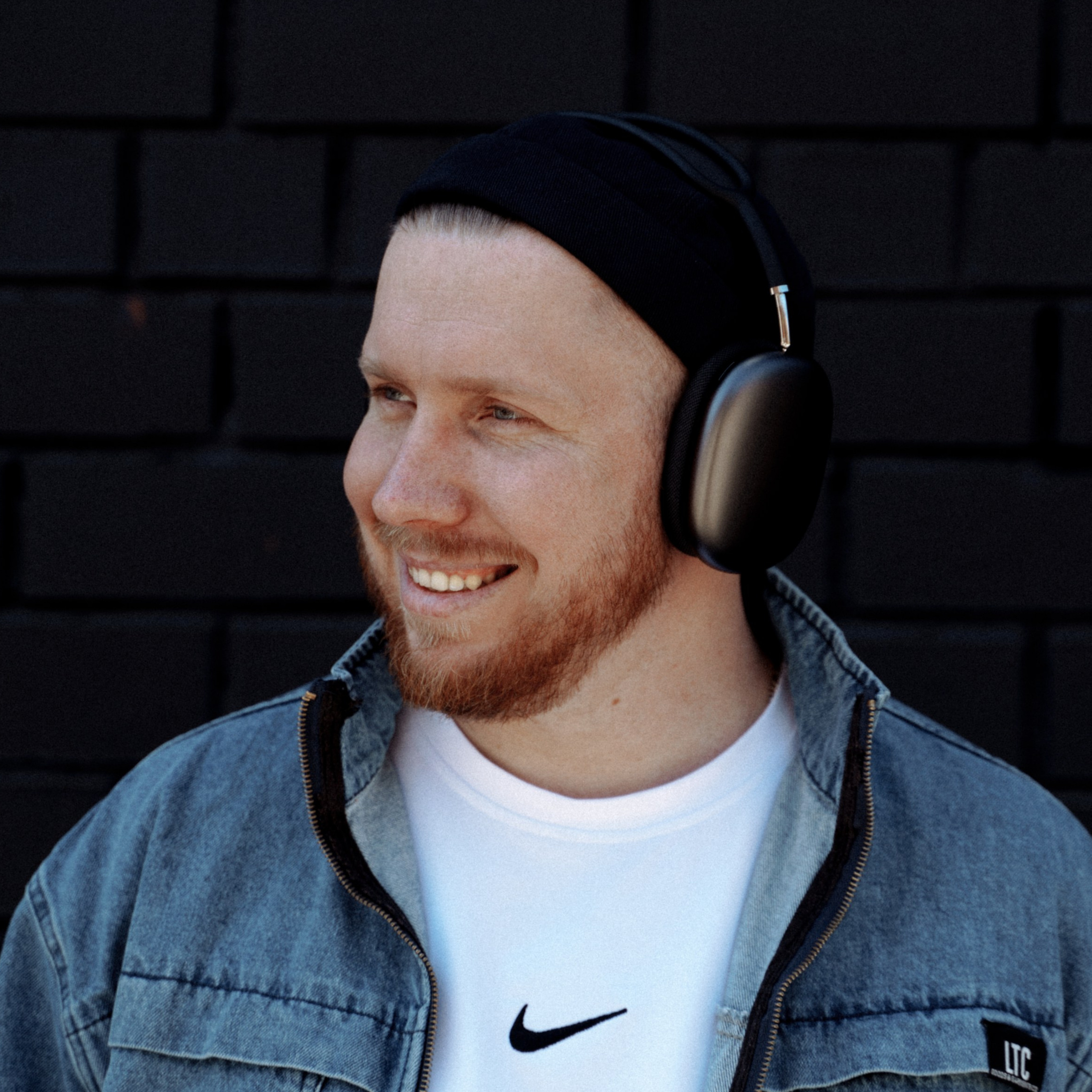 Контакты. Свадебный и портретный фотограф Клипа Максим