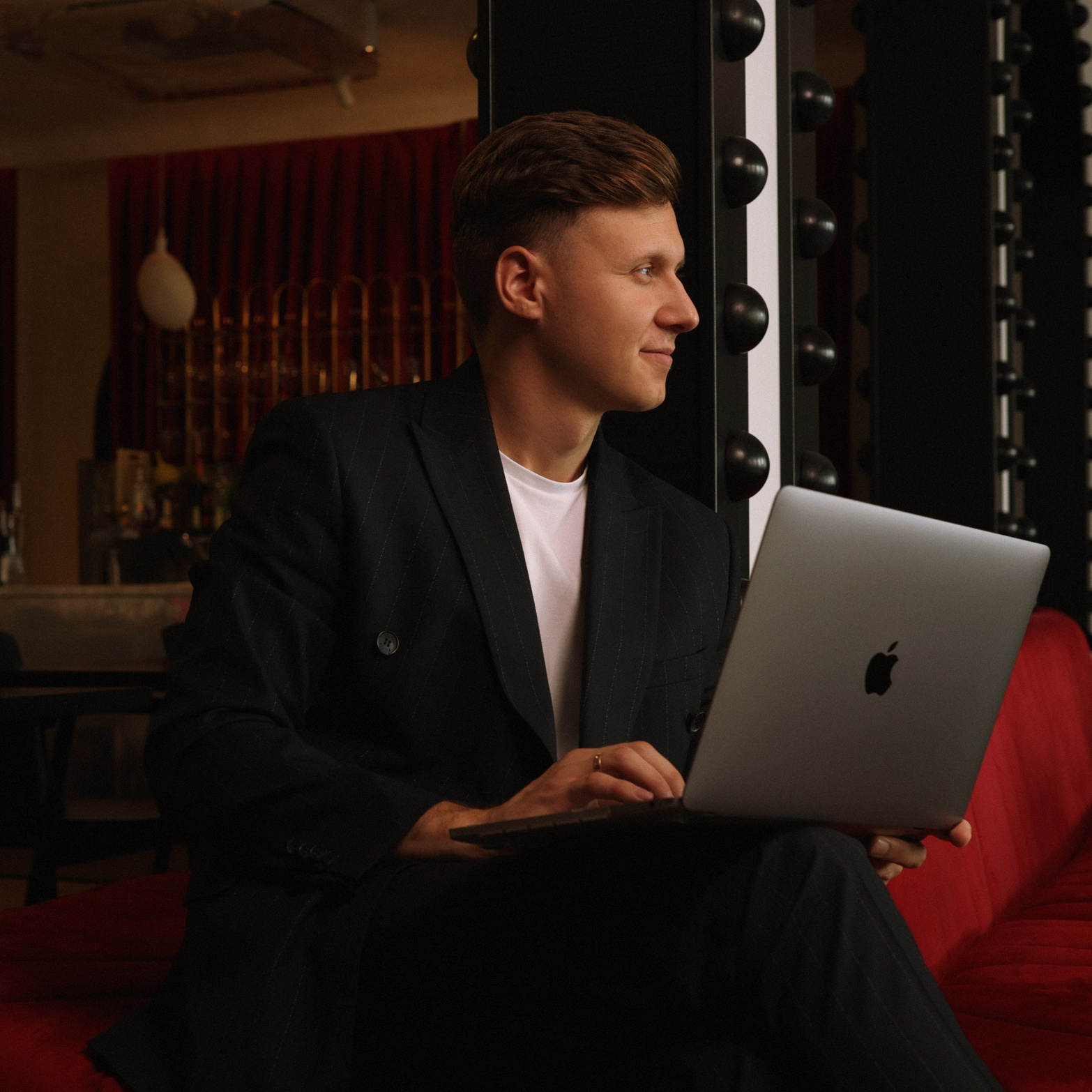 Контакты. Фотограф Альберт Черных