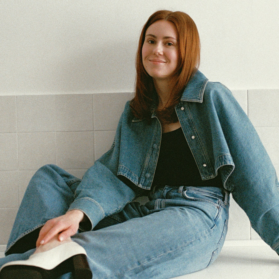 Контакты. Фотограф Даша Омельченко