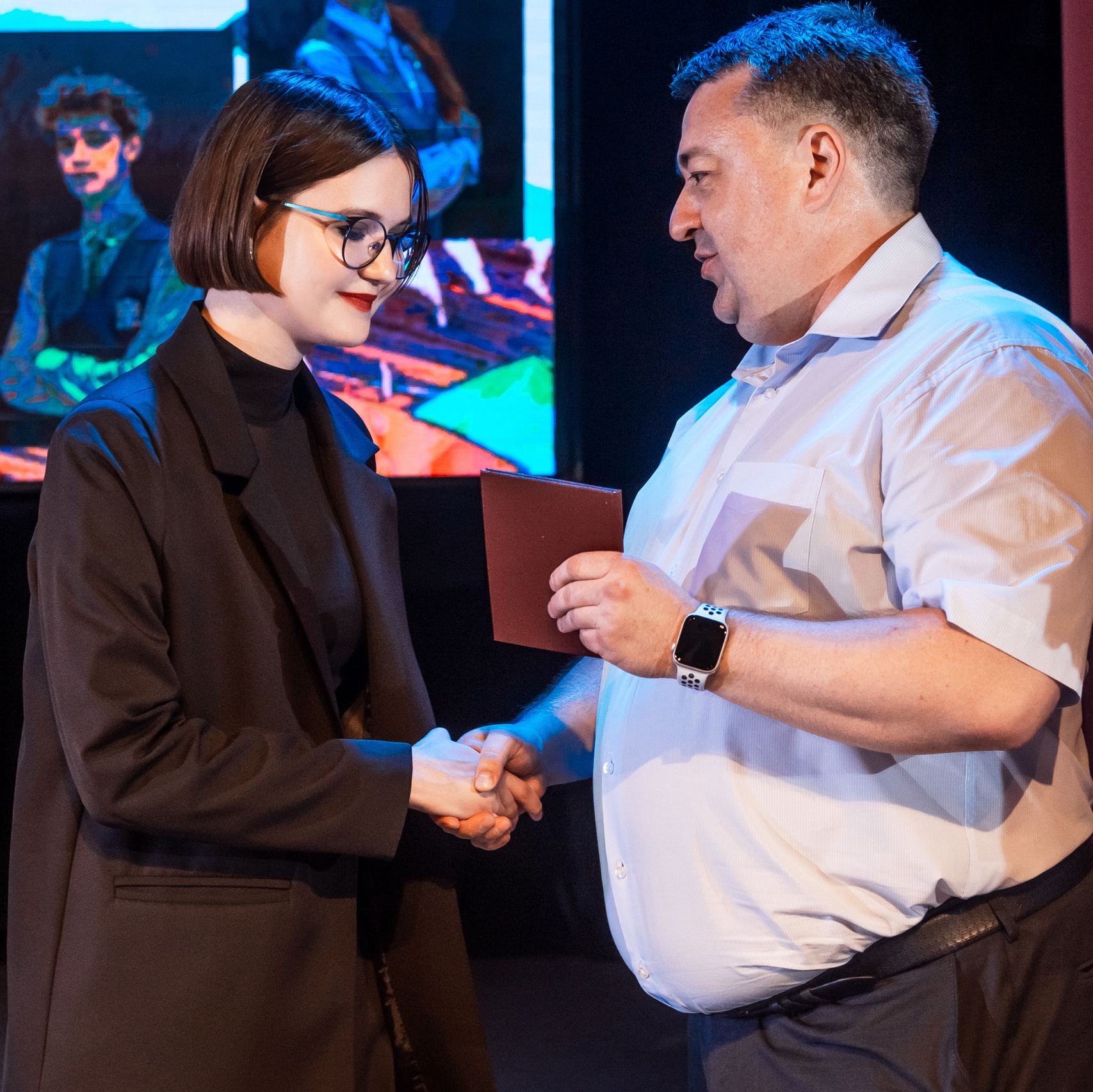 Стоимость семейной фотосессии, стоимость свадебной фотосессии. услуги. ВЫПУСКНЫЕ АЛЬБОМЫ, Школьный фотограф, семейный и свадебный в Саратове и области Ольга Плаксина