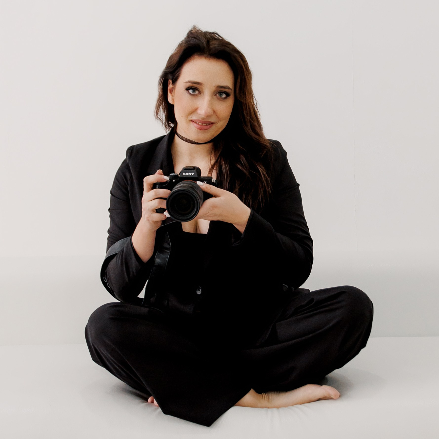 Контакты. Фотограф беременности в Иркутске Полина Песо