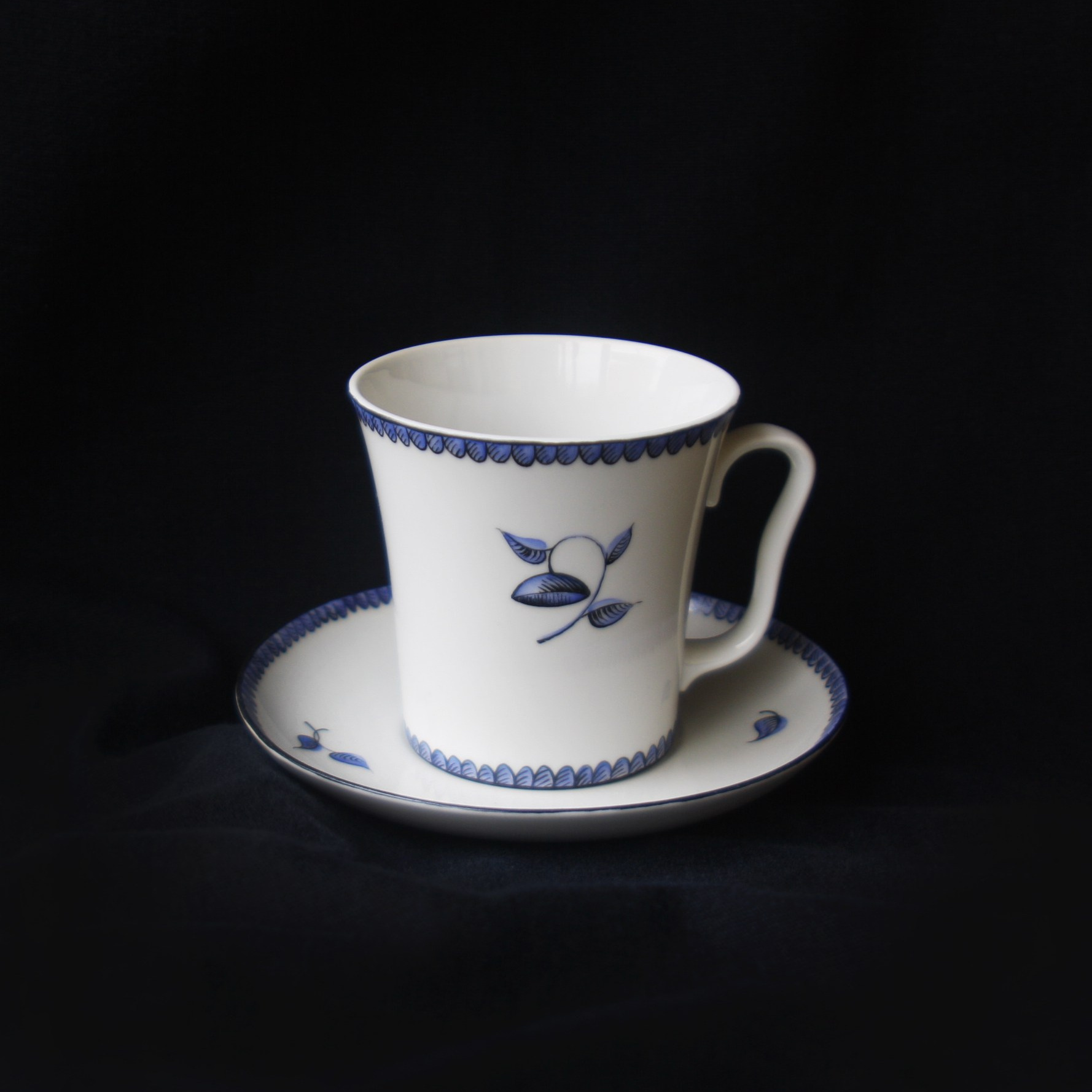 Ленинградский бокал. Роспись Фарфора в Санкт-Петербурге