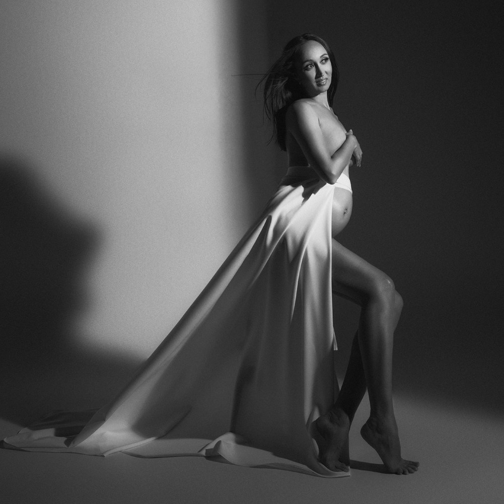 Коллекция нарядов для съемки беременности. Фотограф беременности, новорожденных и детей до года в Челябинске Волк