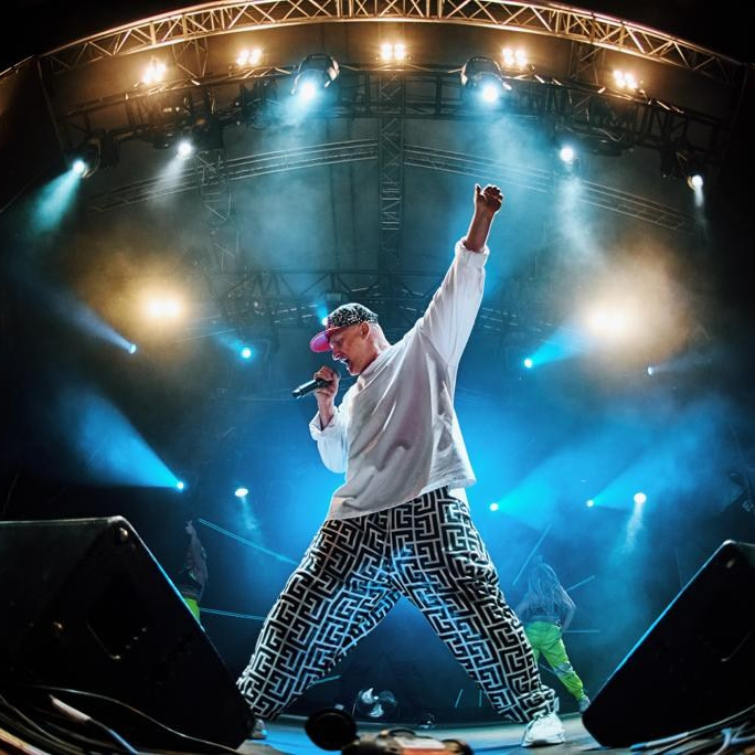 Пригласить звезду или коллектив на свой праздник. Провести корпоратив. Организовать любое событие. Это к нам!