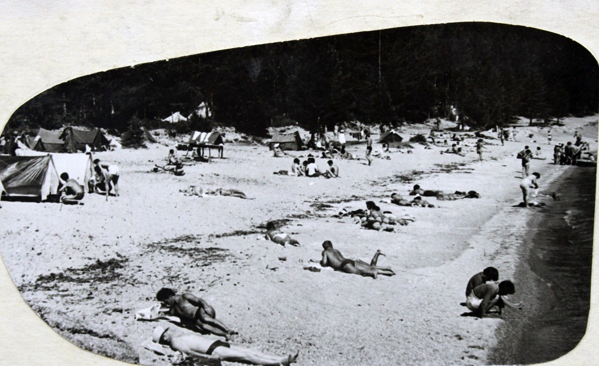 Тайгой и водой Прибайкалья (1966). Фотограф Эдуард Алмадаков
