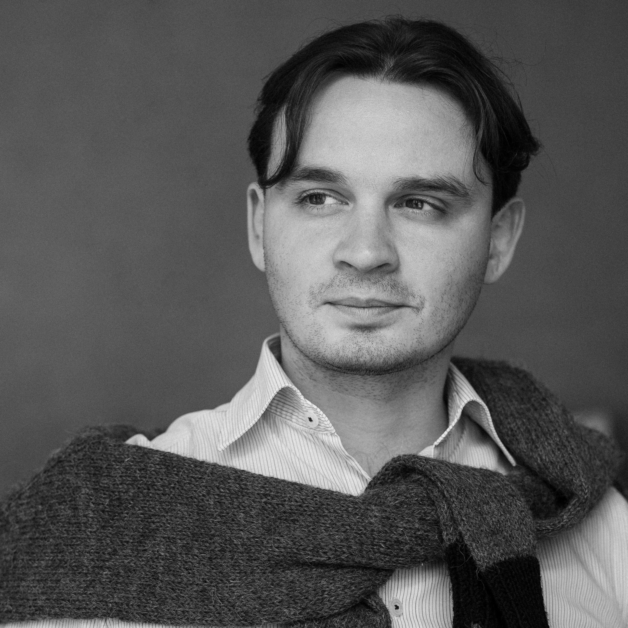 Контакты. Фотограф Константин Чувашов