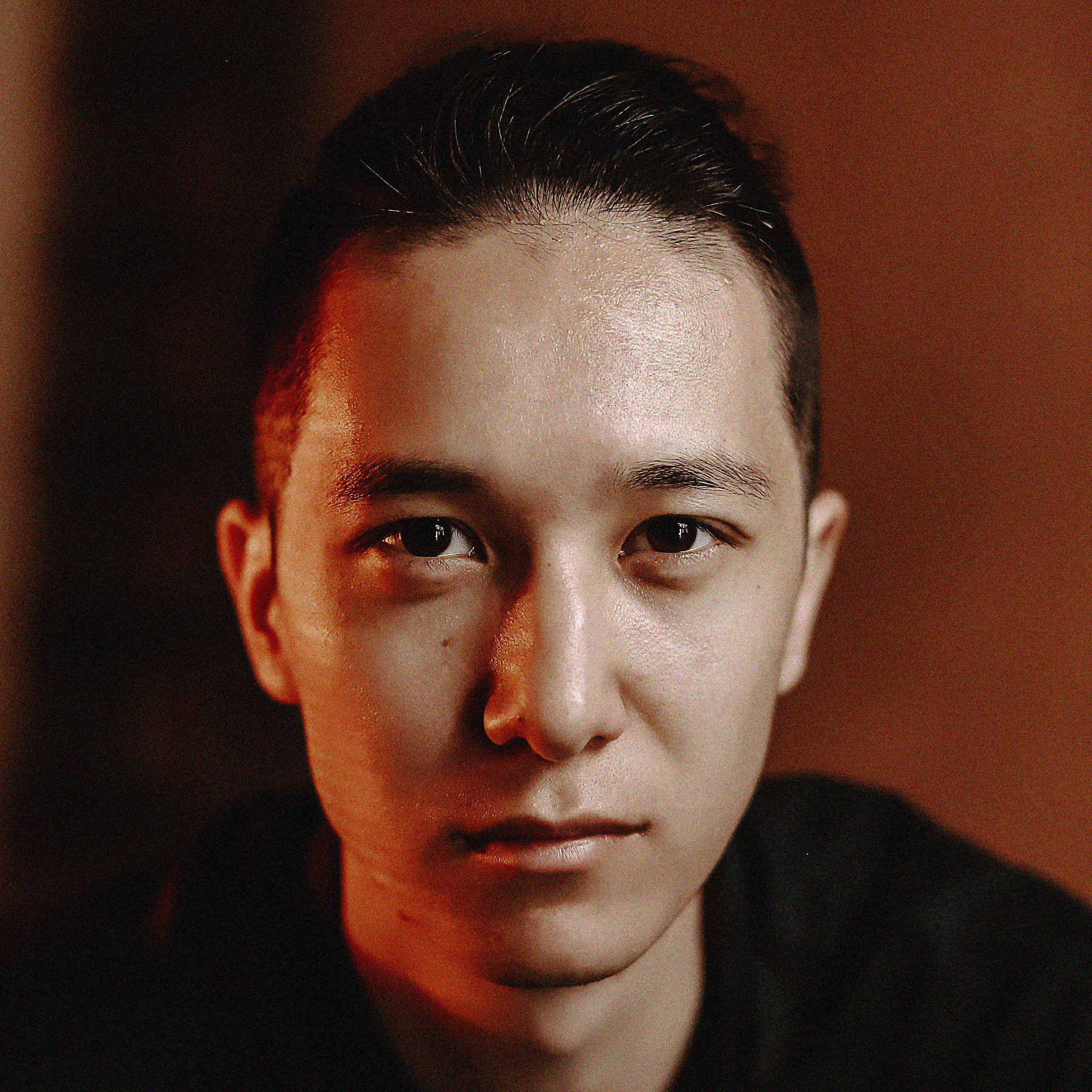 Контакты. Свадебный, семейный и портретный фотограф в Алматы, Костанай