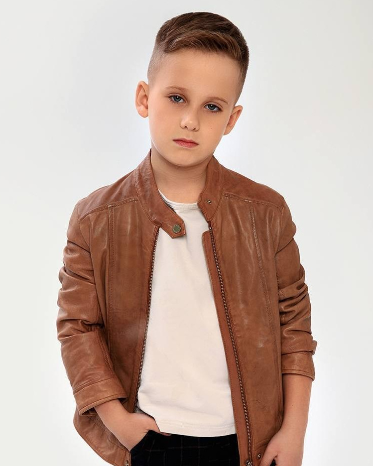 Модели мальчики дети от 1 до 17 лет для съемки на маркетплейсы. ТМ Продакшн — Съемка для маркетплейсов в Москве