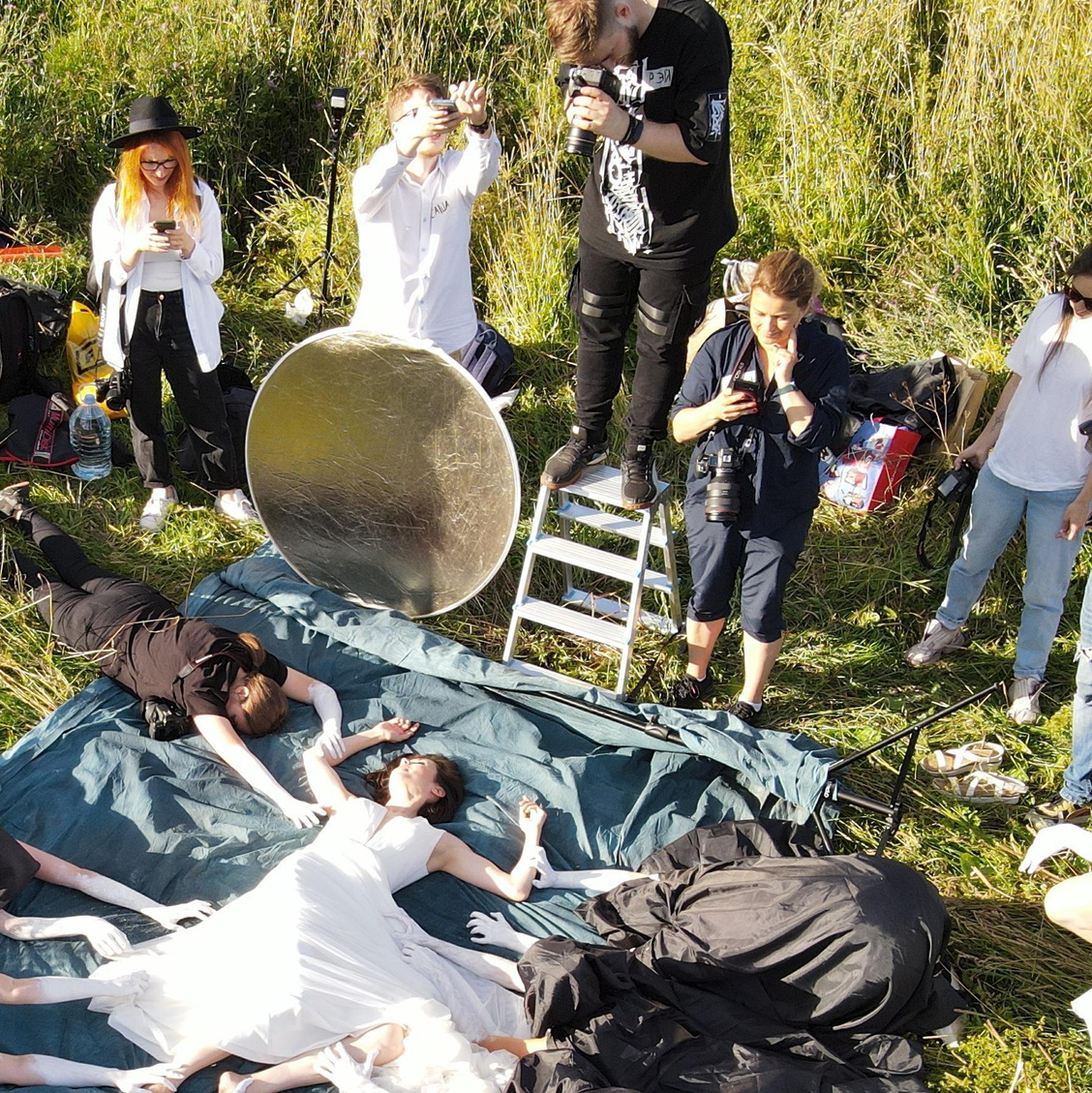 Каллиграфия на холстах со смыслом от Андрея Рэя